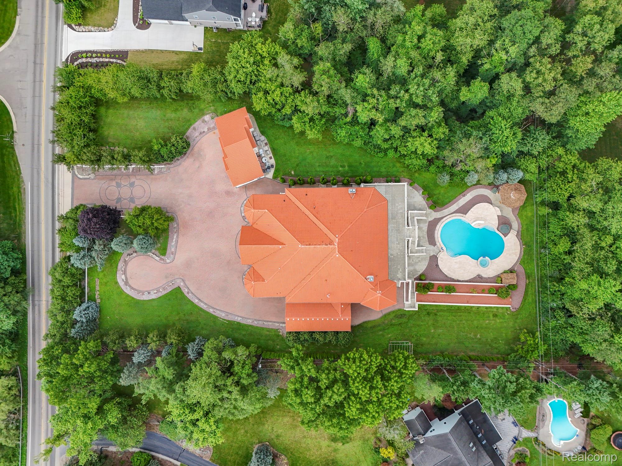 Northville, Michigan, 48168, United States, 9 Bedrooms Bedrooms, ,14 BathroomsBathrooms,Residential,Active,1904136
