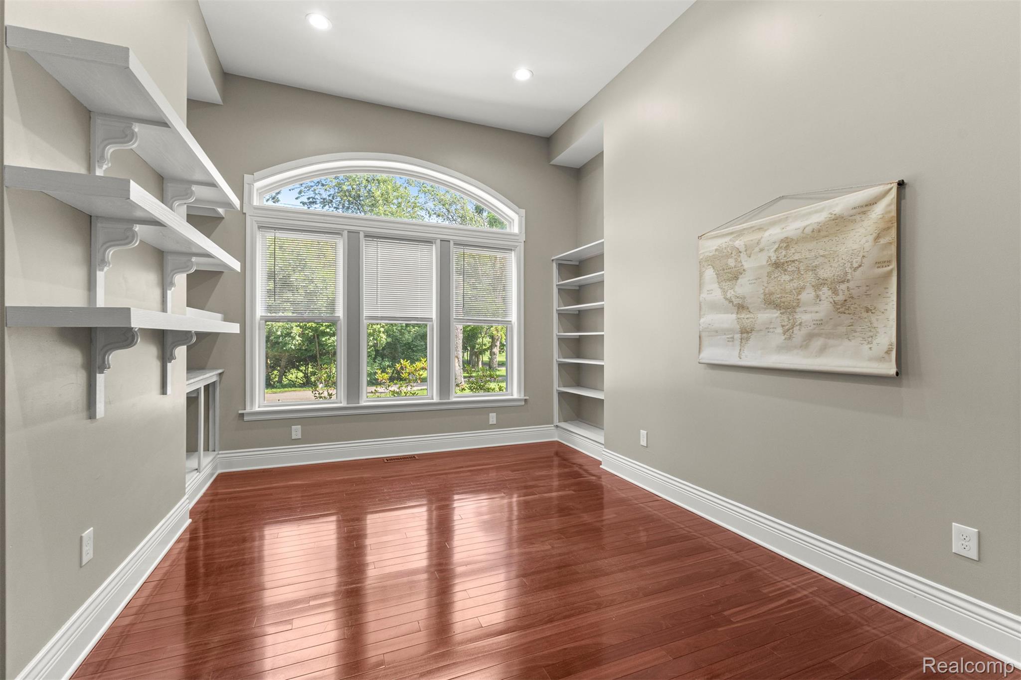 Northville, Michigan, 48167, United States, 5 Bedrooms Bedrooms, ,6 BathroomsBathrooms,Residential,Active,1905093