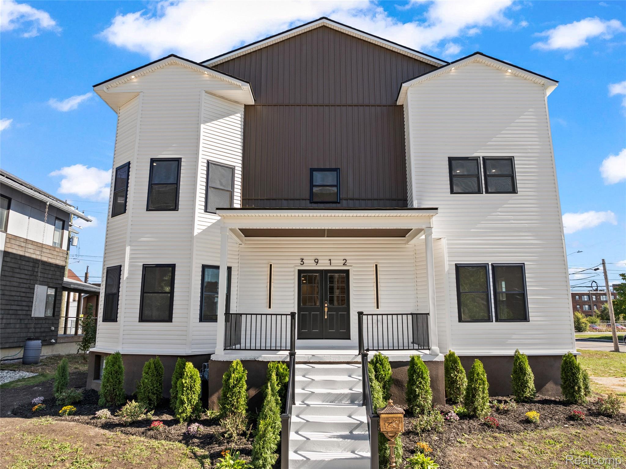 Detroit, Michigan, 48201, United States, 5 Bedrooms Bedrooms, ,6 BathroomsBathrooms,Residential,Active,1963411