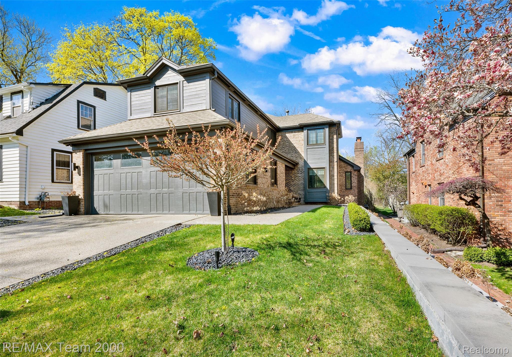 Dearborn, Michigan, 48124, United States, 4 Bedrooms Bedrooms, ,4 BathroomsBathrooms,Residential,Active,1985553