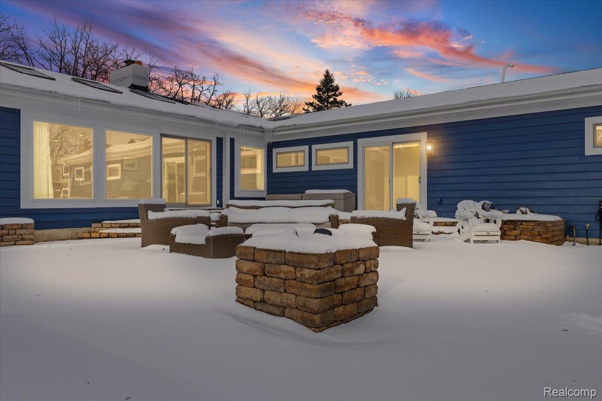 Clarkston, Michigan, 48346, United States, 4 Bedrooms Bedrooms, ,3 BathroomsBathrooms,Residential,Active,2012215