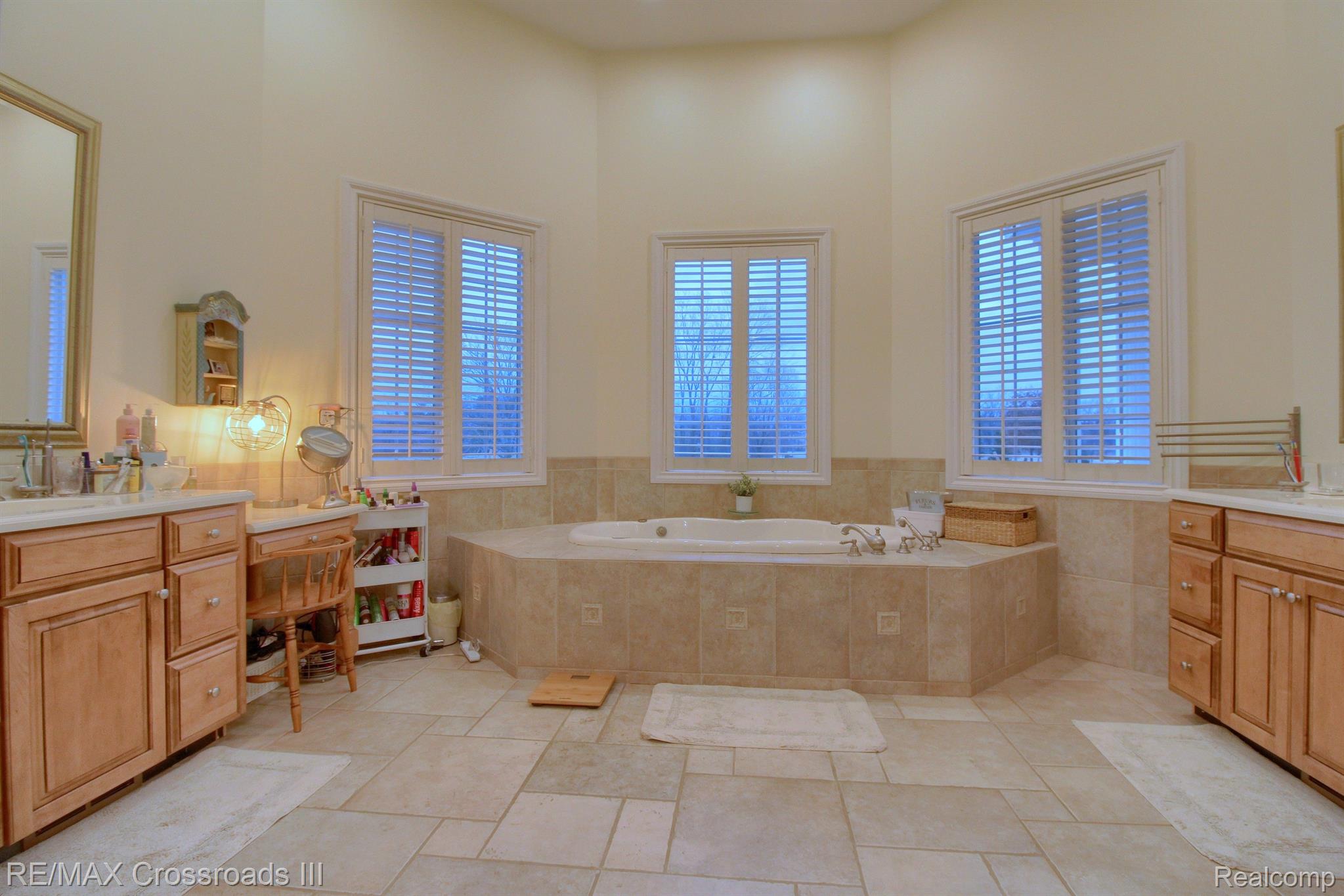 Ypsilanti, Michigan, 48198, United States, 4 Bedrooms Bedrooms, ,4 BathroomsBathrooms,Residential,Active,1900178