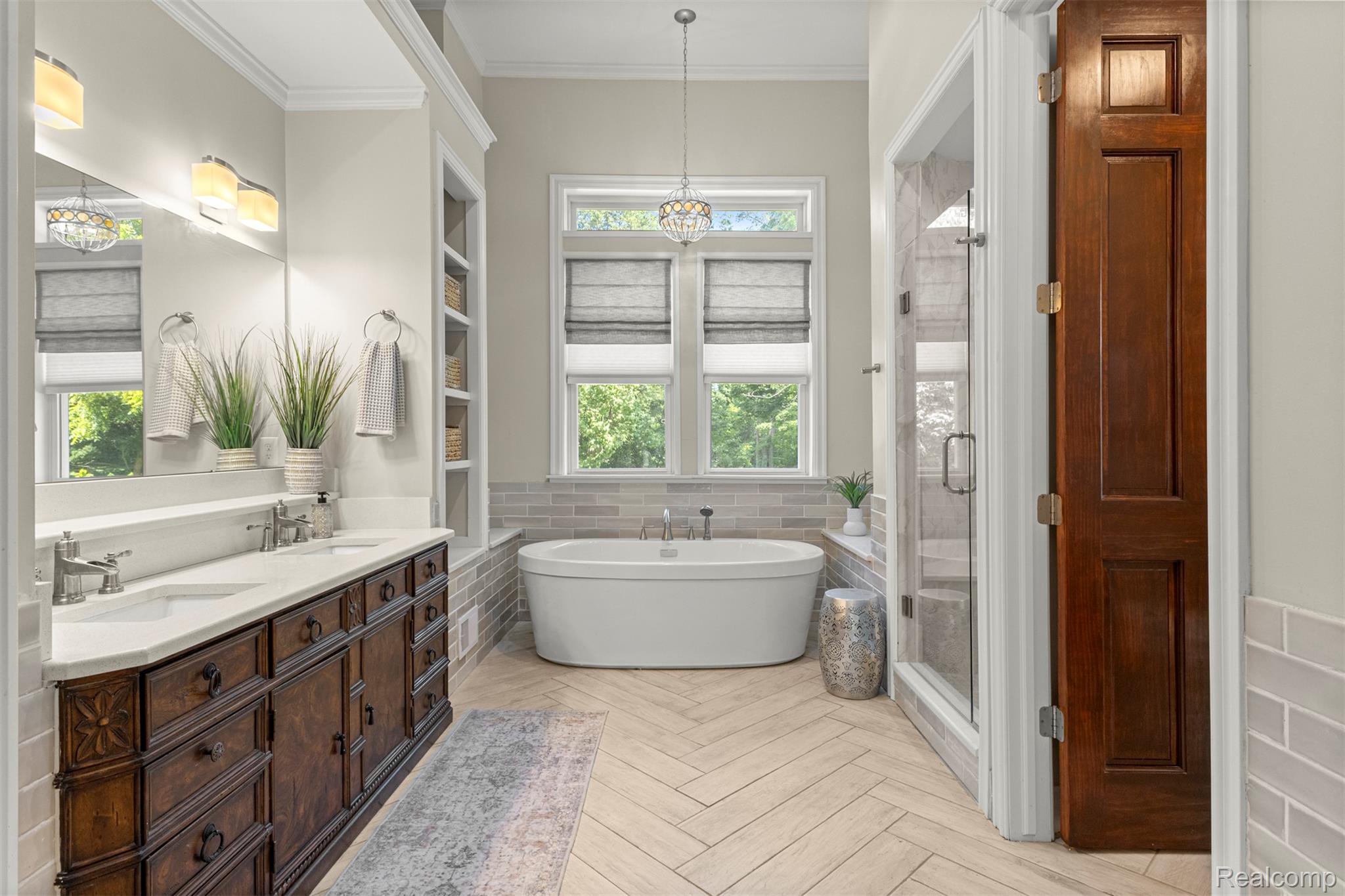 Northville, Michigan, 48167, United States, 5 Bedrooms Bedrooms, ,6 BathroomsBathrooms,Residential,Active,1905093