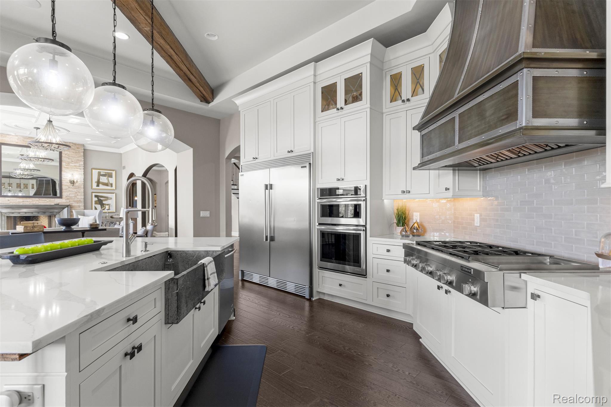 Northville, Michigan, 48168, United States, 5 Bedrooms Bedrooms, ,7 BathroomsBathrooms,Residential,Active,1960117