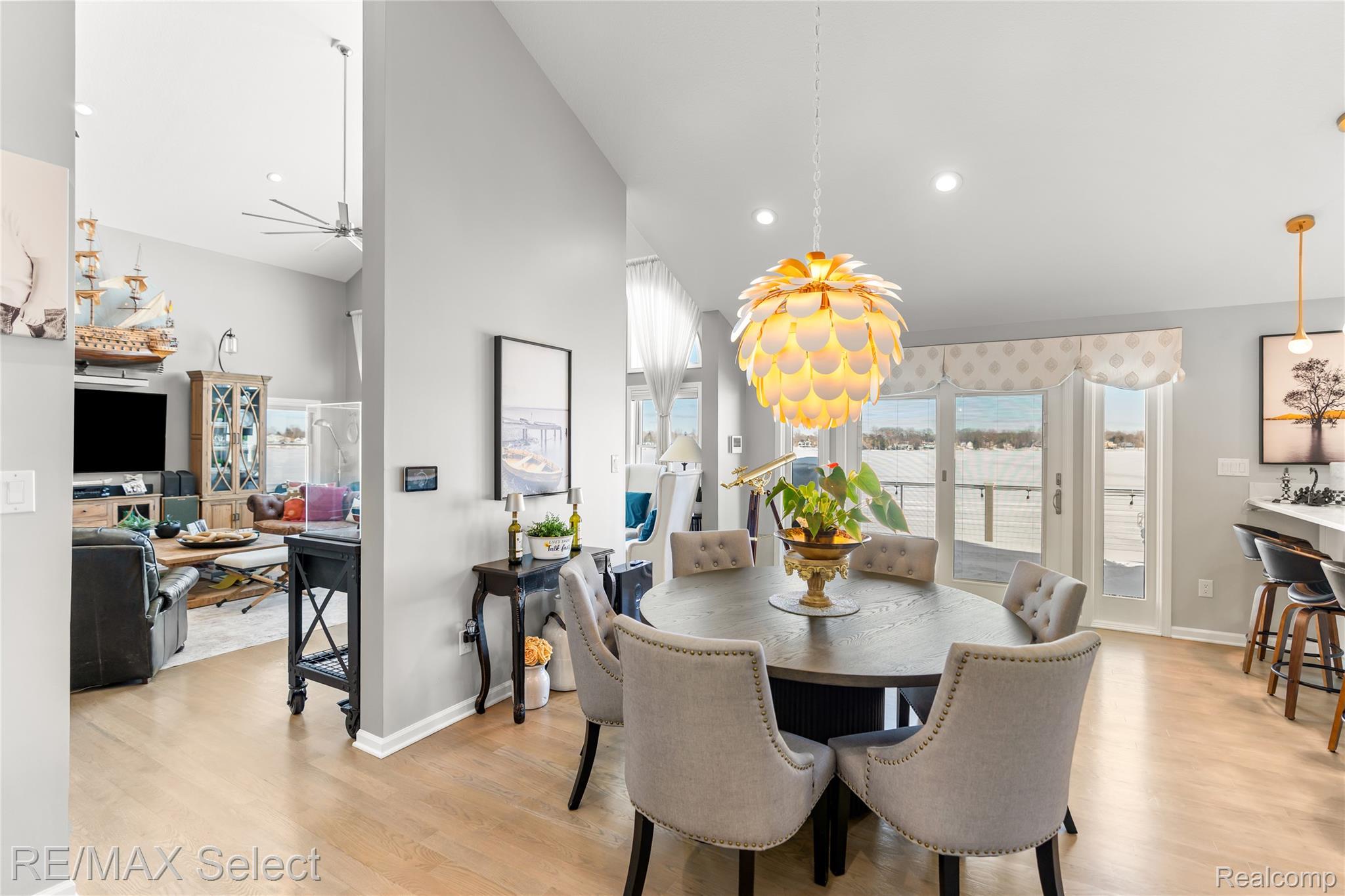 Fenton, Michigan, 48430, United States, 4 Bedrooms Bedrooms, ,5 BathroomsBathrooms,Residential,Active,2016693