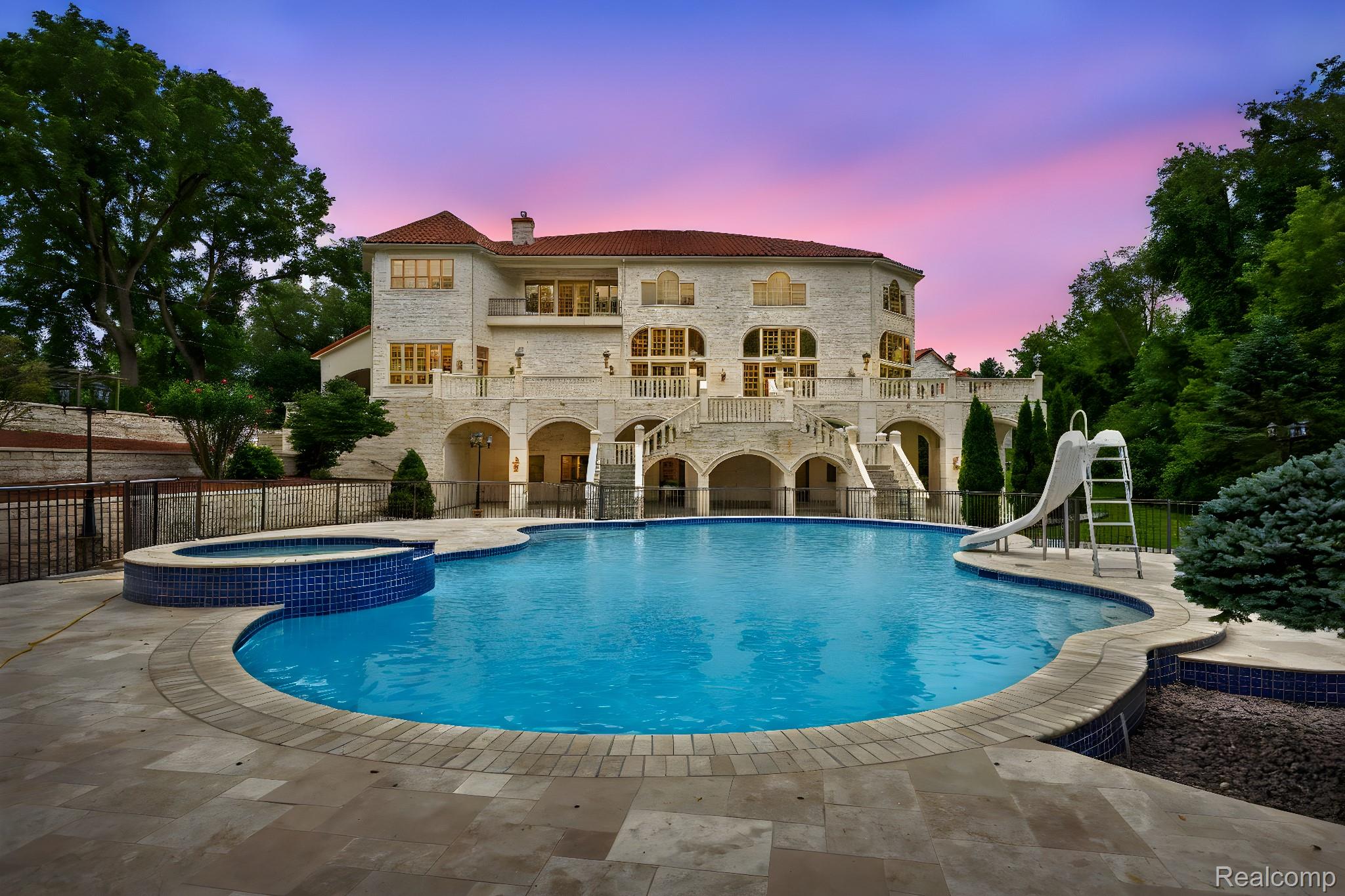 Northville, Michigan, 48168, United States, 9 Bedrooms Bedrooms, ,14 BathroomsBathrooms,Residential,Active,1904136