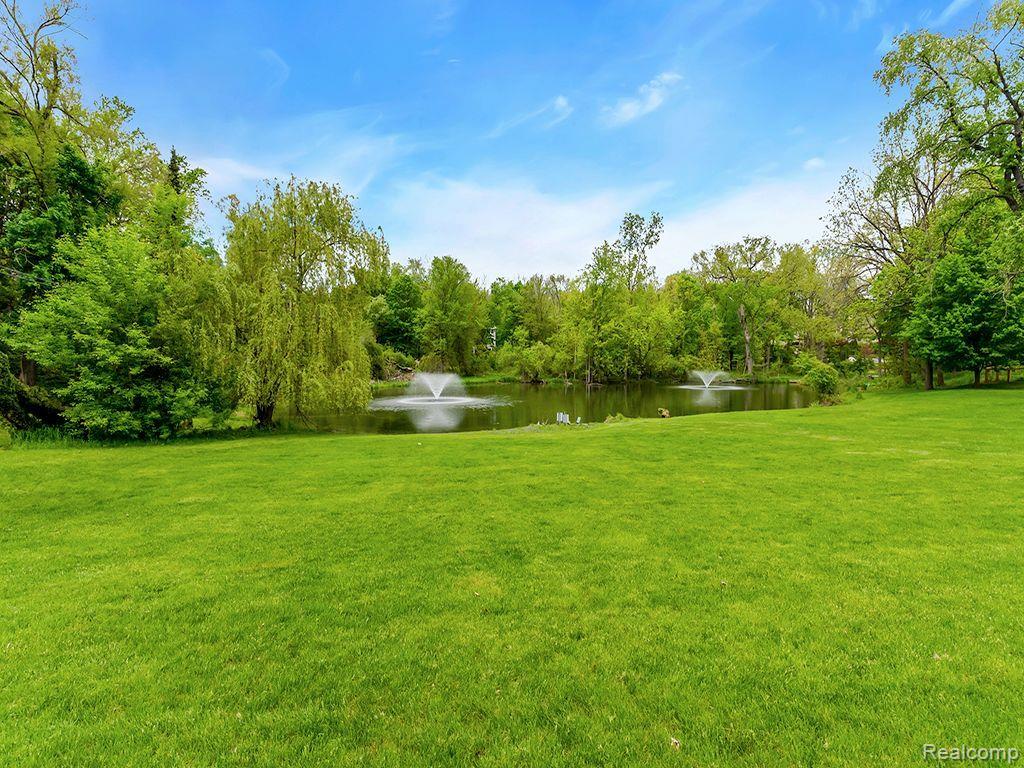 Northville, Michigan, 48167, United States, 6 Bedrooms Bedrooms, ,6 BathroomsBathrooms,Residential,Active,1850675