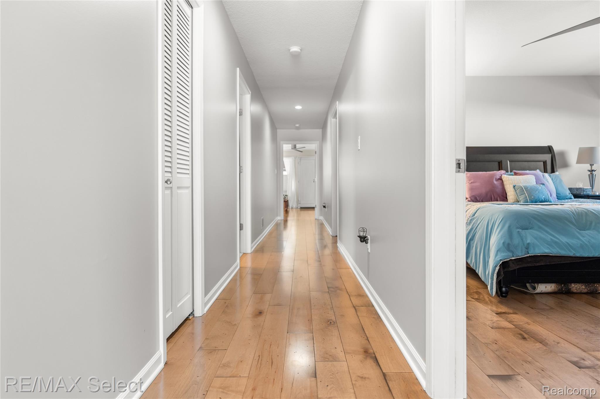 Fenton, Michigan, 48430, United States, 4 Bedrooms Bedrooms, ,5 BathroomsBathrooms,Residential,Active,2016693