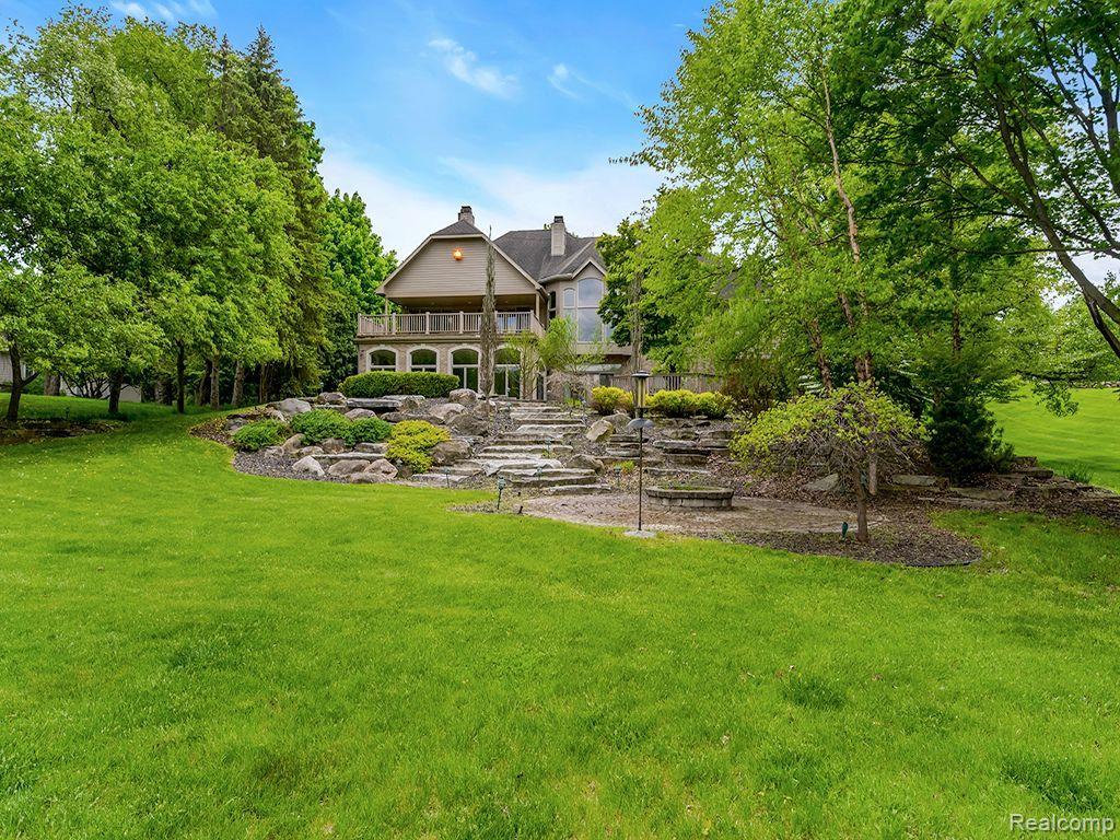 Northville, Michigan, 48167, United States, 6 Bedrooms Bedrooms, ,6 BathroomsBathrooms,Residential,Active,1850675