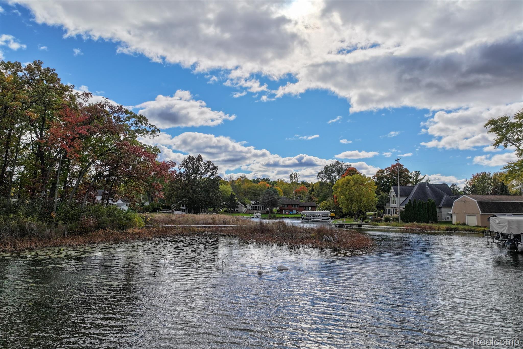 Linden, Michigan, 48451, United States, 5 Bedrooms Bedrooms, ,6 BathroomsBathrooms,Residential,Active,1959969