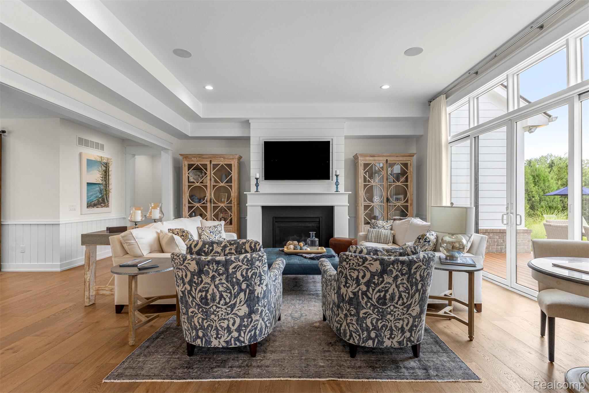 Northville, Michigan, 48168, United States, 5 Bedrooms Bedrooms, ,6 BathroomsBathrooms,Residential,Active,1913964