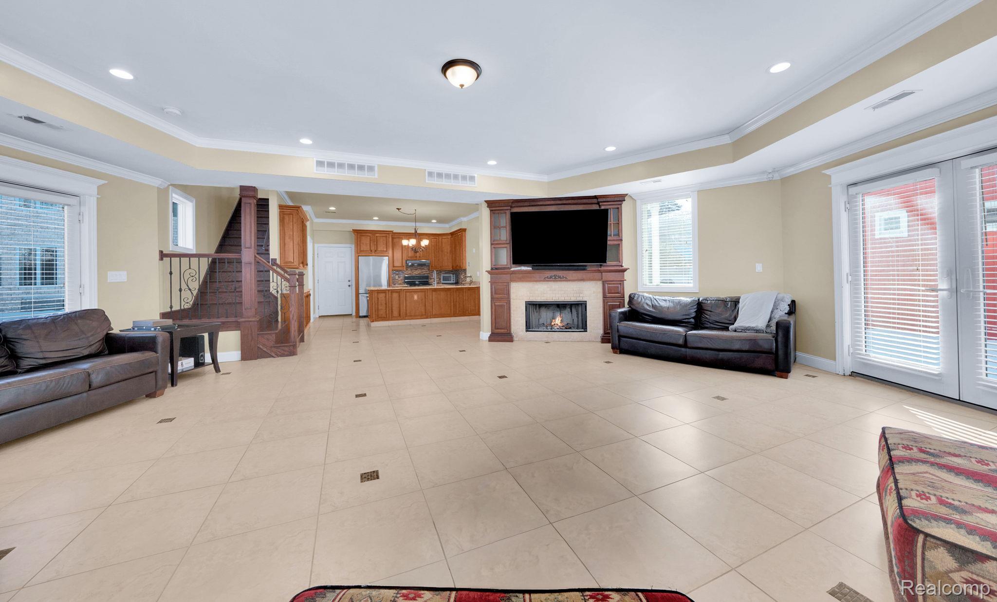 Bloomfieldhills, Michigan, 48301, United States, 7 Bedrooms Bedrooms, ,8 BathroomsBathrooms,Residential,Active,2014613