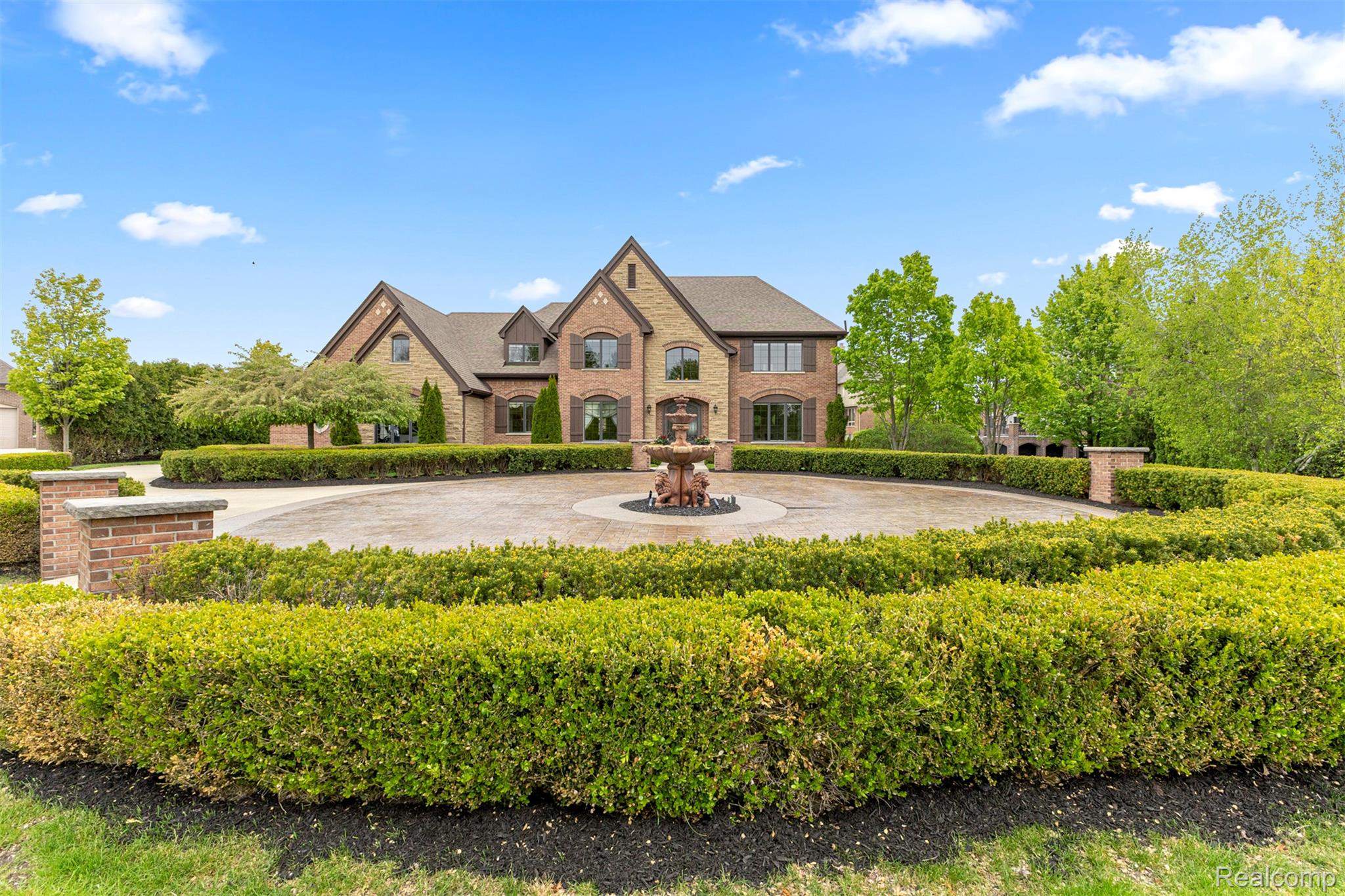 Northville, Michigan, 48167, United States, 4 Bedrooms Bedrooms, ,4 BathroomsBathrooms,Residential,Active,2052116