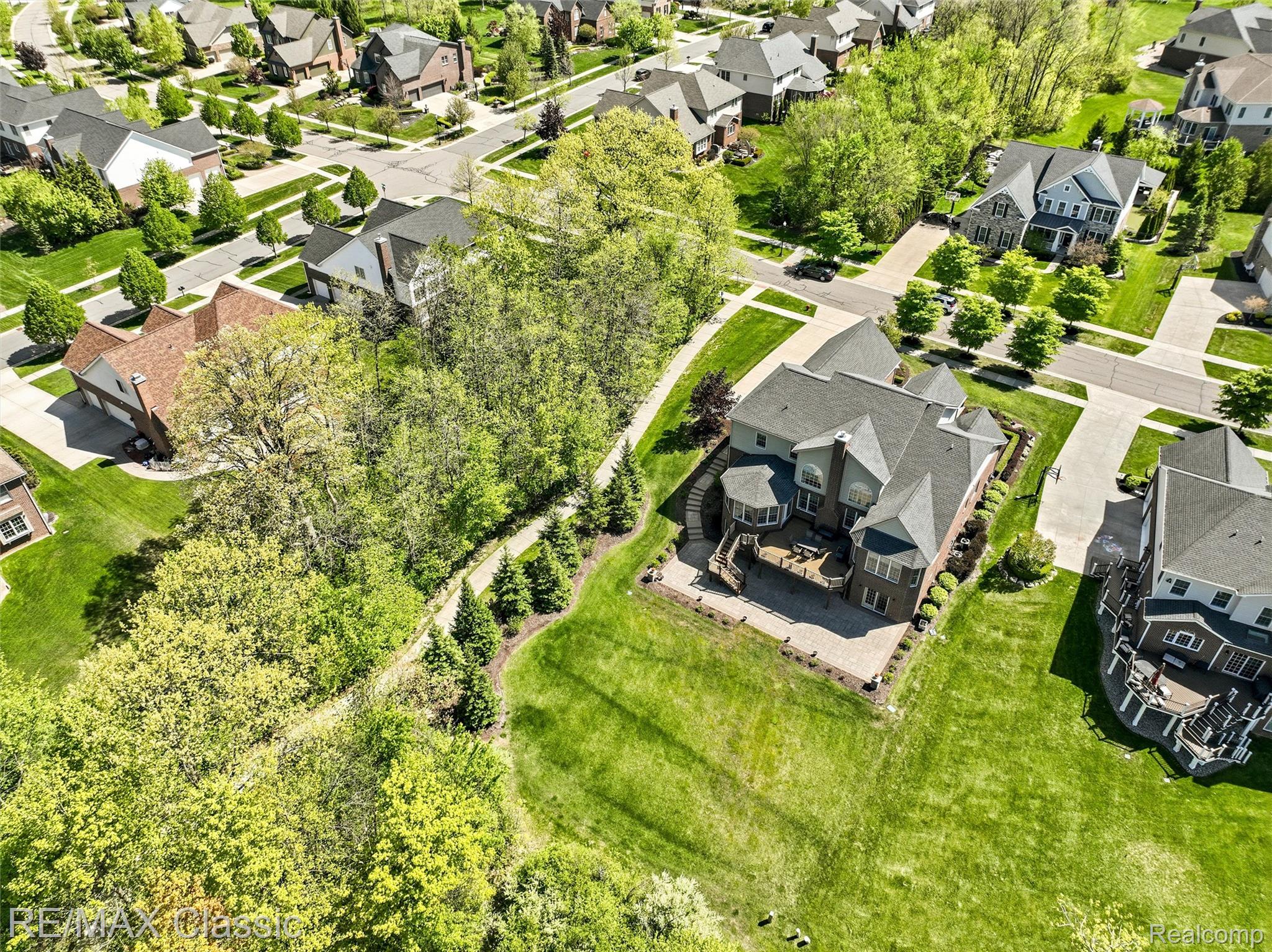 Novi, Michigan, 48374, United States, 5 Bedrooms Bedrooms, ,5 BathroomsBathrooms,Residential,Pending,2052115