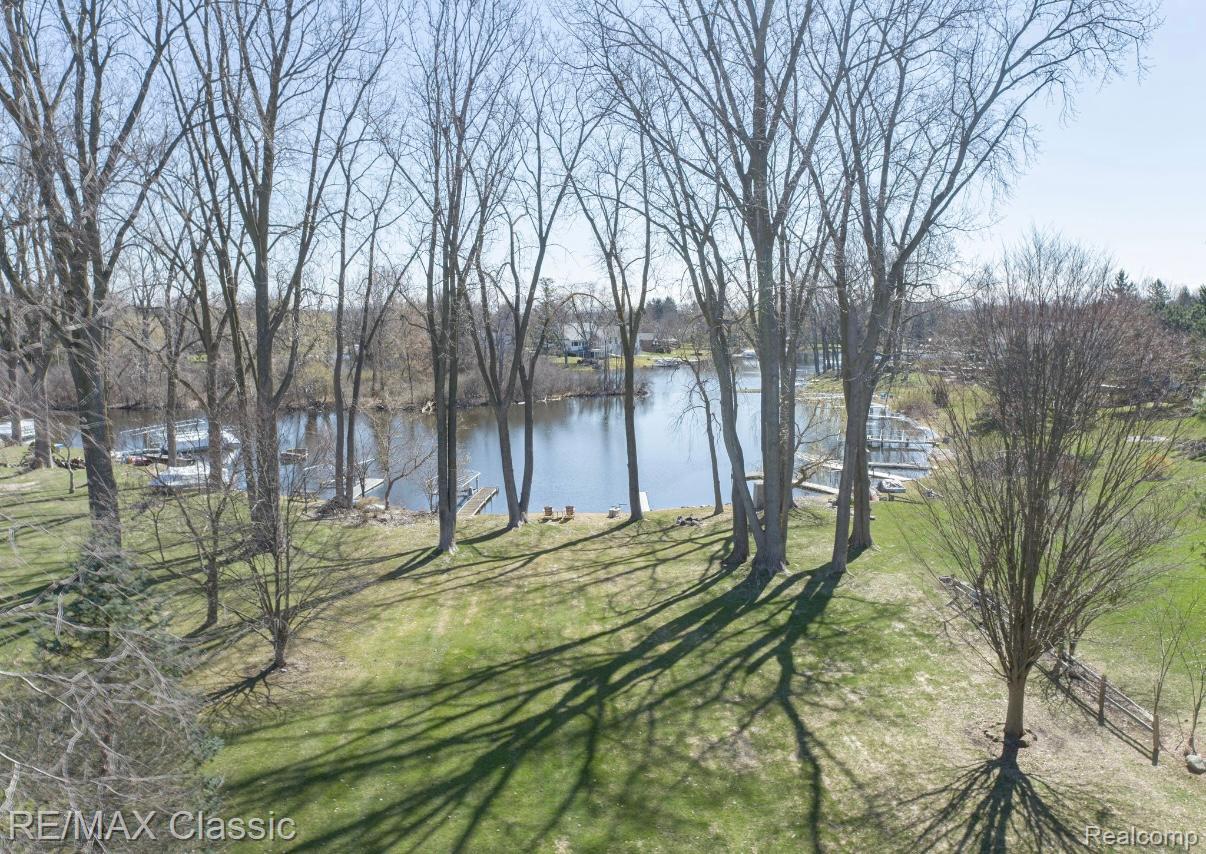 Commercetwp, Michigan, 48382, United States, 4 Bedrooms Bedrooms, ,4 BathroomsBathrooms,Residential,Active,1764558