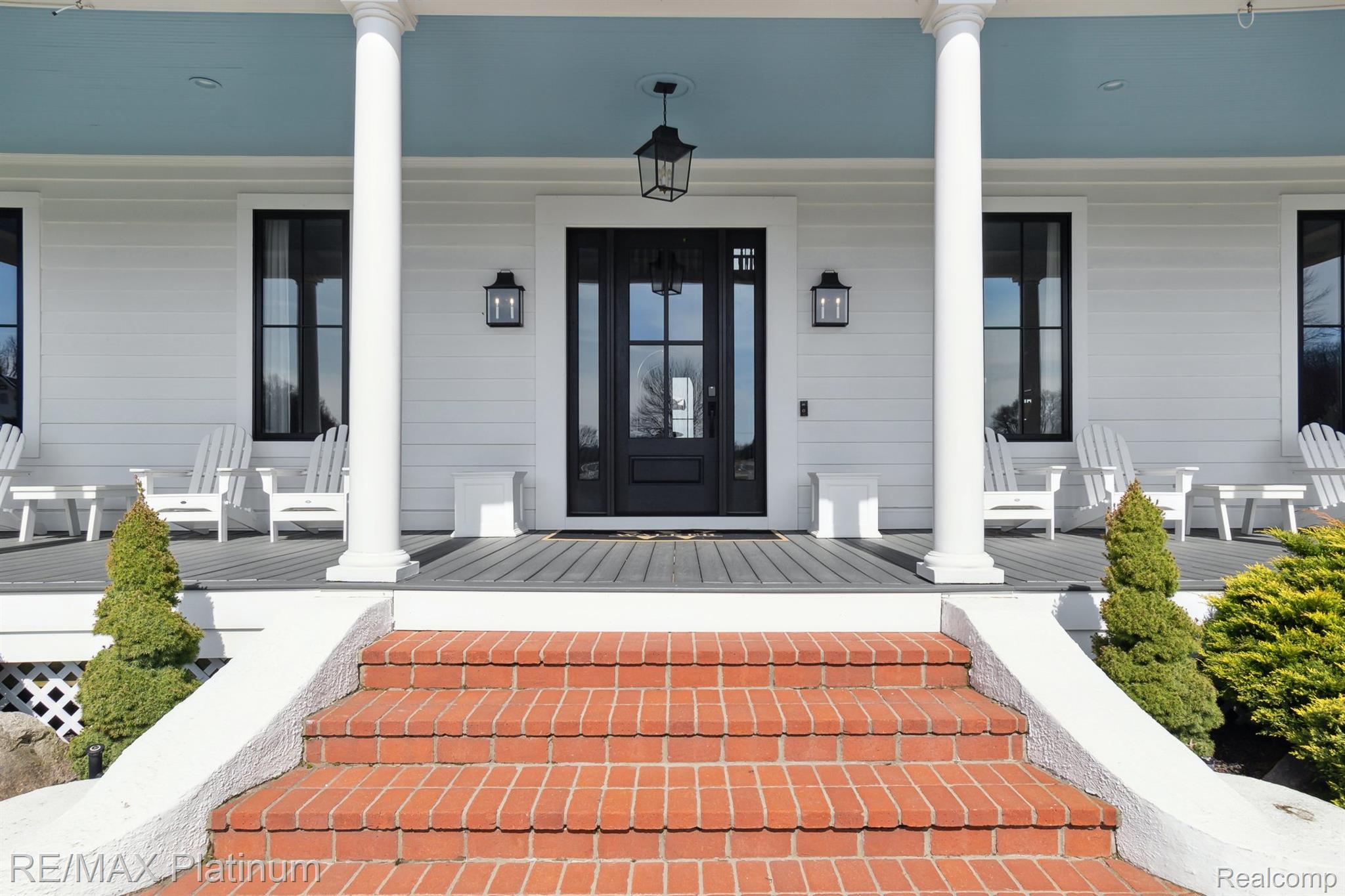 Pinckney, Michigan, 48169, United States, 5 Bedrooms Bedrooms, ,7 BathroomsBathrooms,Residential,Active,1954026