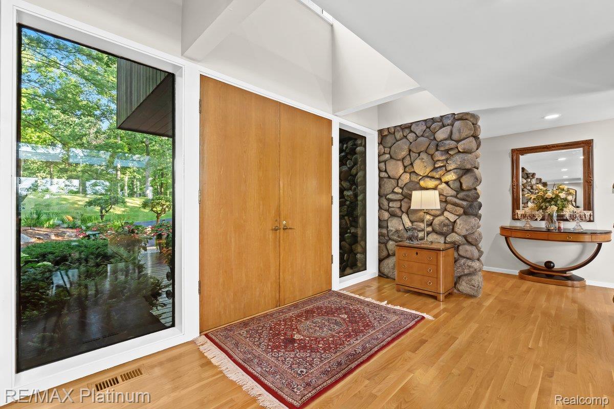 Howell, Michigan, 48843, United States, 4 Bedrooms Bedrooms, ,6 BathroomsBathrooms,Residential,Active,1973360