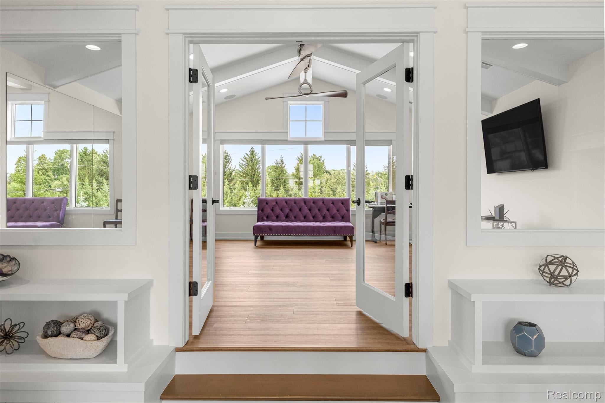 Northville, Michigan, 48168, United States, 5 Bedrooms Bedrooms, ,6 BathroomsBathrooms,Residential,Active,1913964