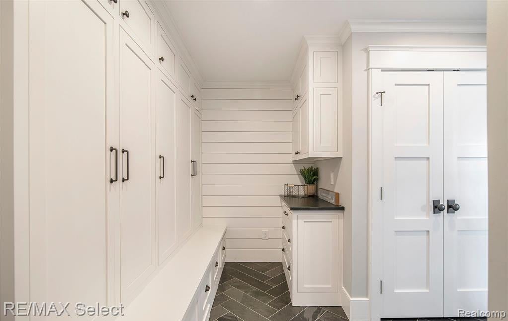 Fenton, Michigan, 48430, United States, 4 Bedrooms Bedrooms, ,4 BathroomsBathrooms,Residential,Active,2015817