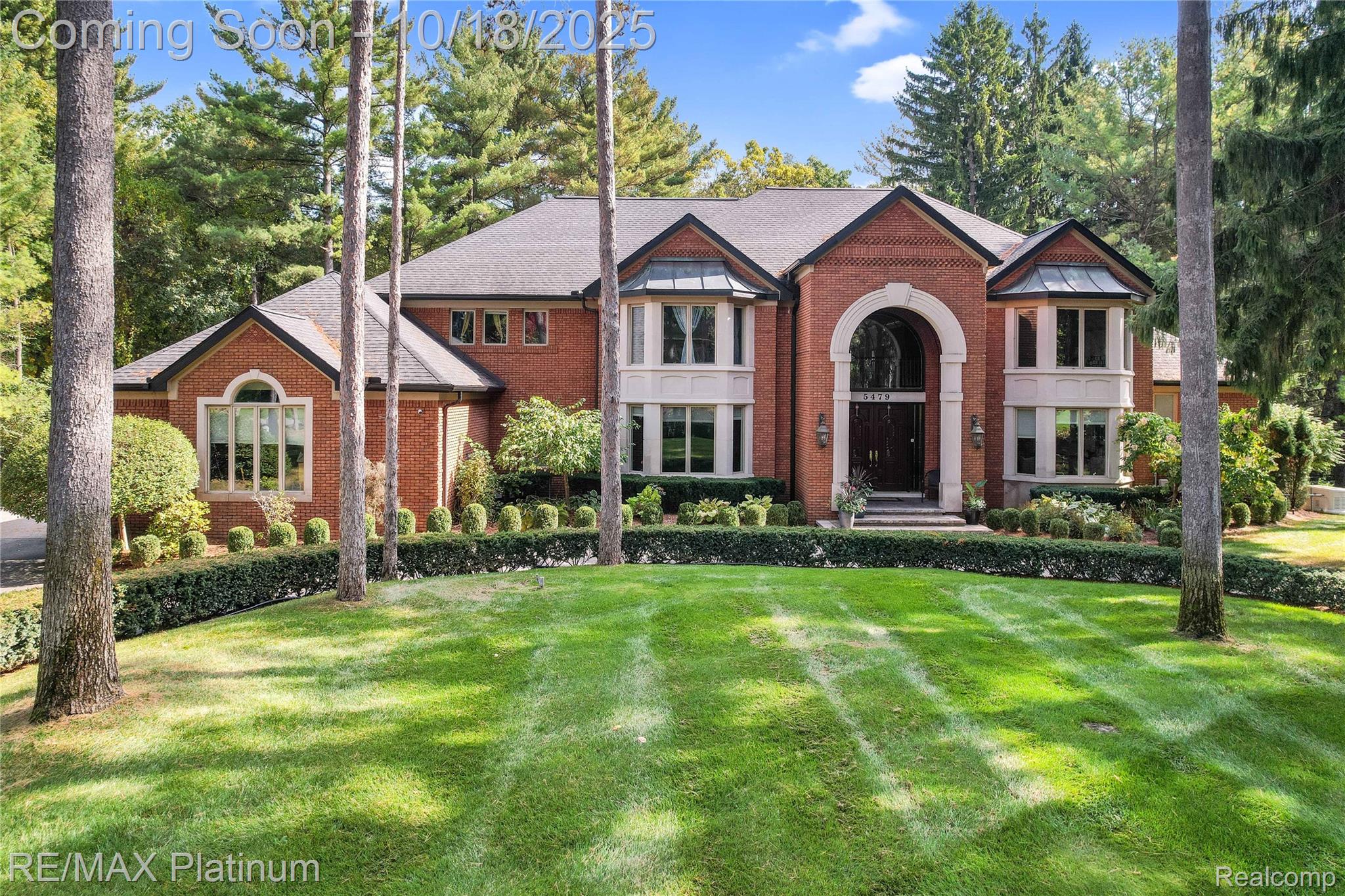 Brighton, Michigan, 48116, United States, 6 Bedrooms Bedrooms, ,7 BathroomsBathrooms,Residential,Active,1965994