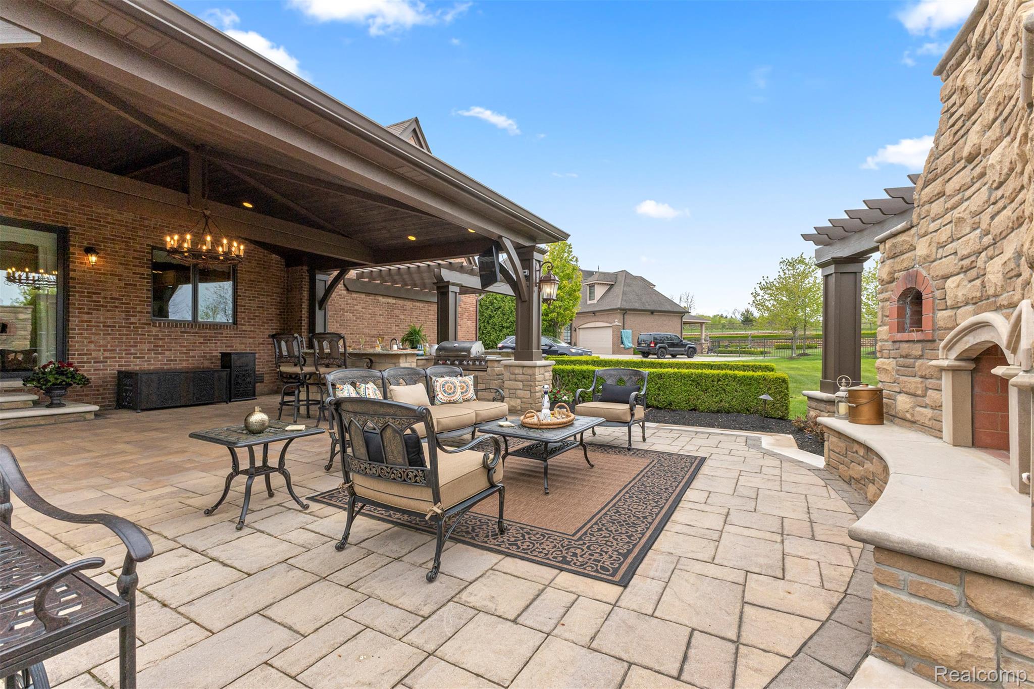 Northville, Michigan, 48167, United States, 4 Bedrooms Bedrooms, ,4 BathroomsBathrooms,Residential,Active,2052116