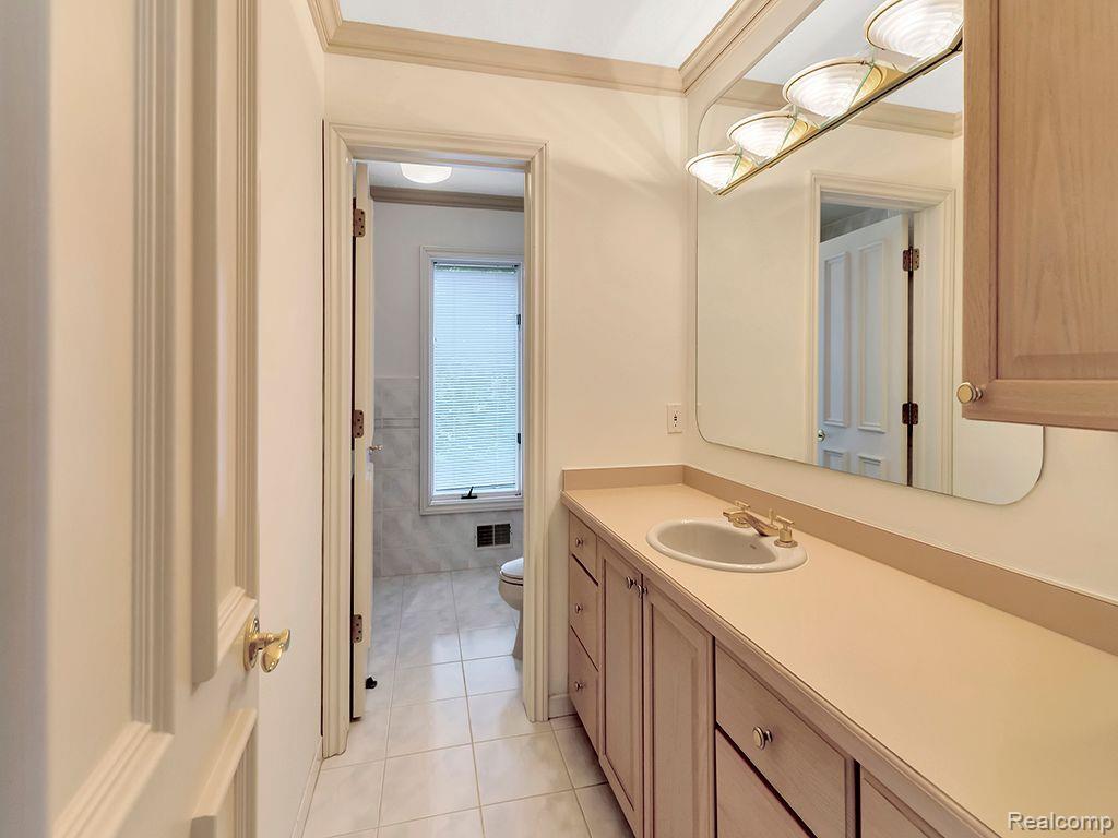 Northville, Michigan, 48167, United States, 6 Bedrooms Bedrooms, ,6 BathroomsBathrooms,Residential,Active,1850675