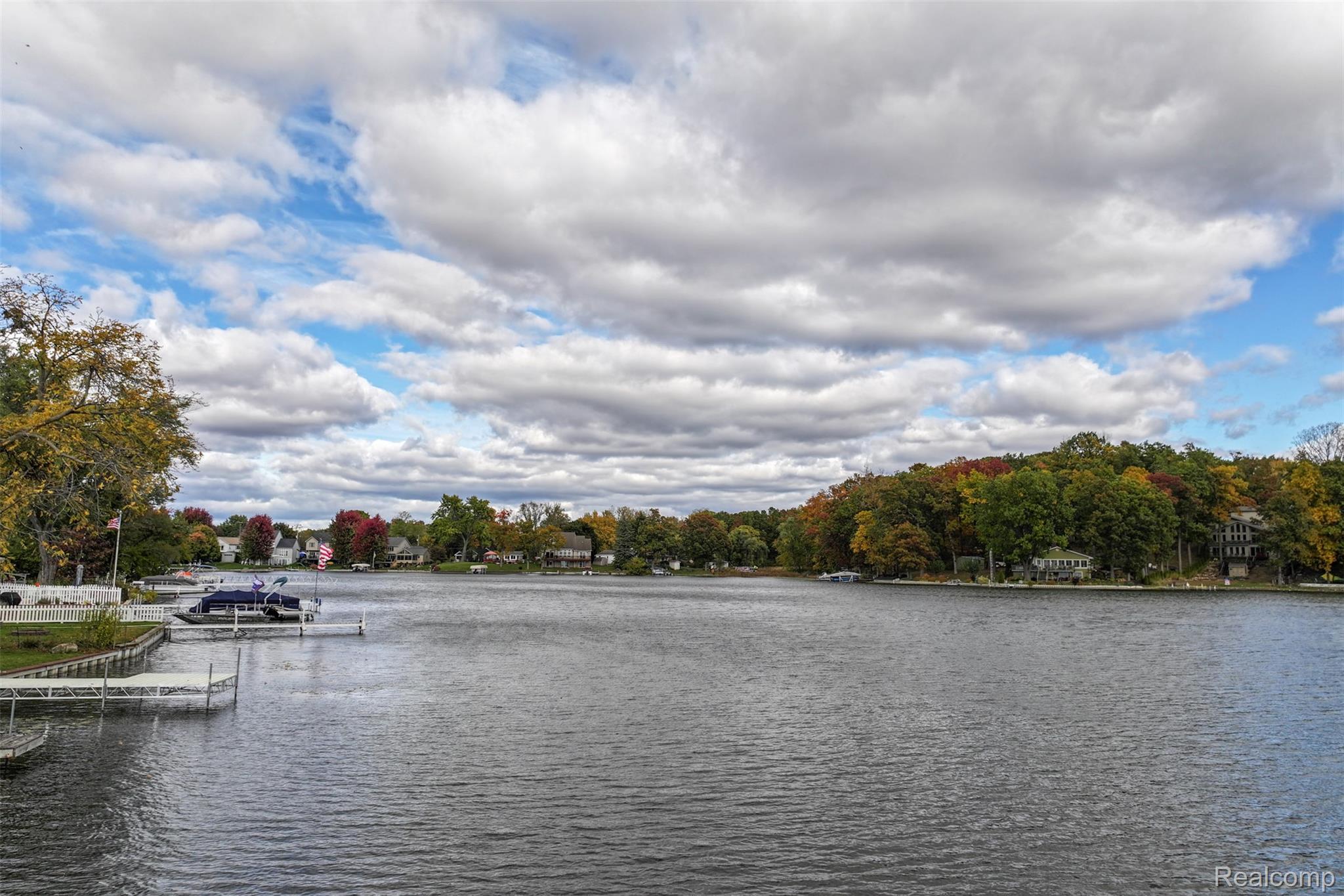 Linden, Michigan, 48451, United States, 5 Bedrooms Bedrooms, ,6 BathroomsBathrooms,Residential,Active,1959969