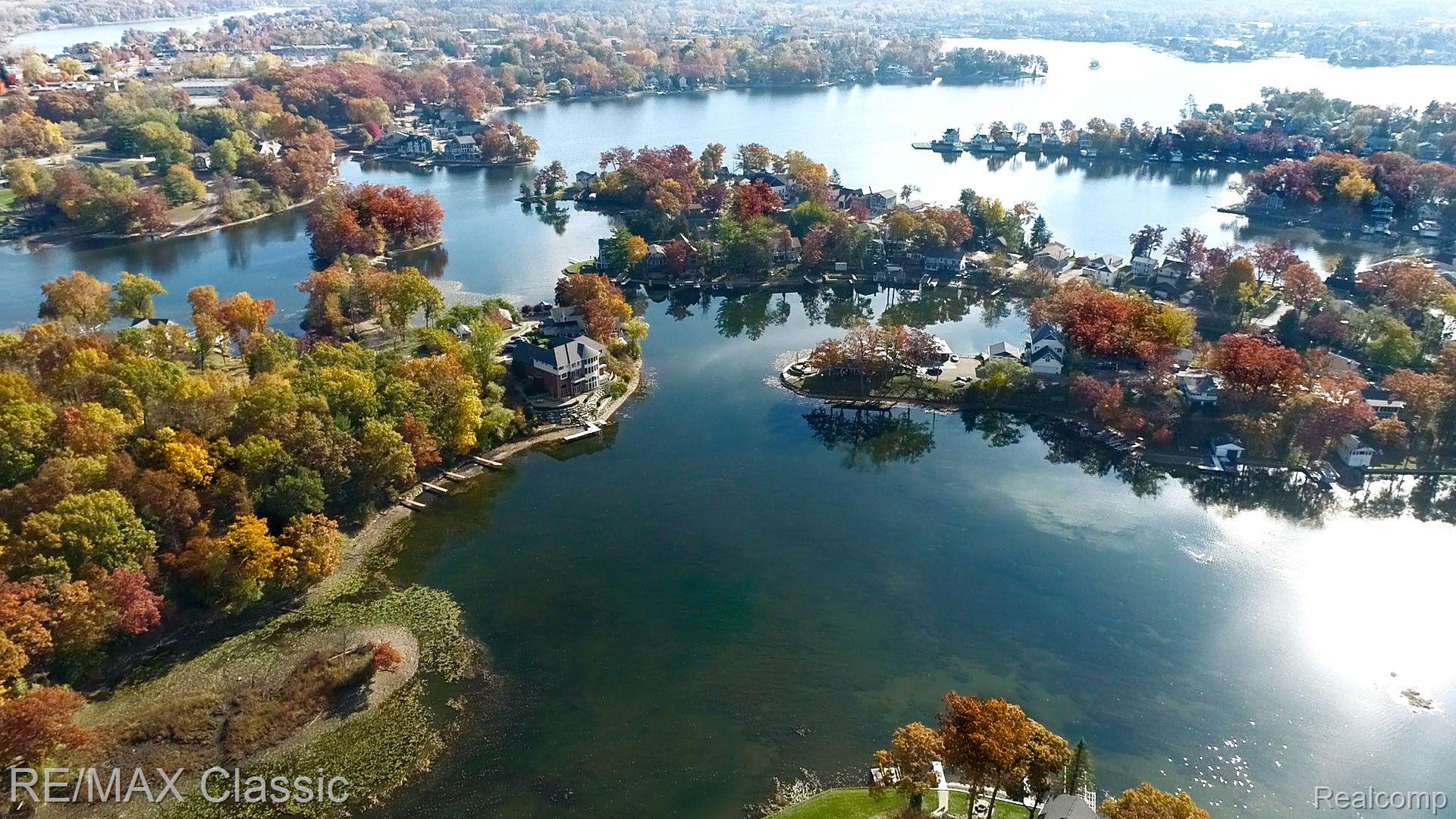 Lakeorion, Michigan, 48362, United States, 2 Bedrooms Bedrooms, ,2 BathroomsBathrooms,Residential,Active,1894599