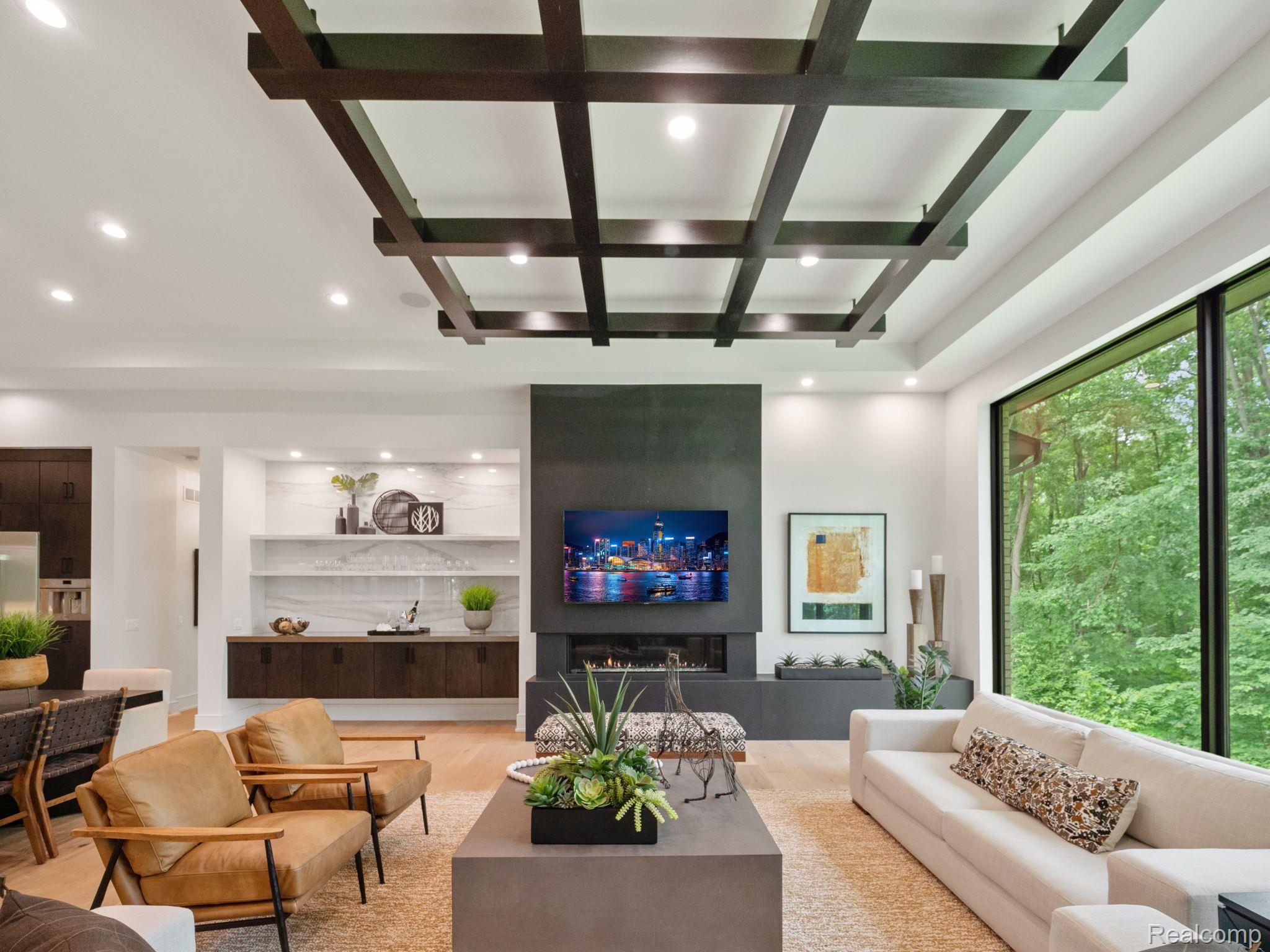 Orchardlake, Michigan, 48323, United States, ,4 BathroomsBathrooms,Residential,Pending,1850633