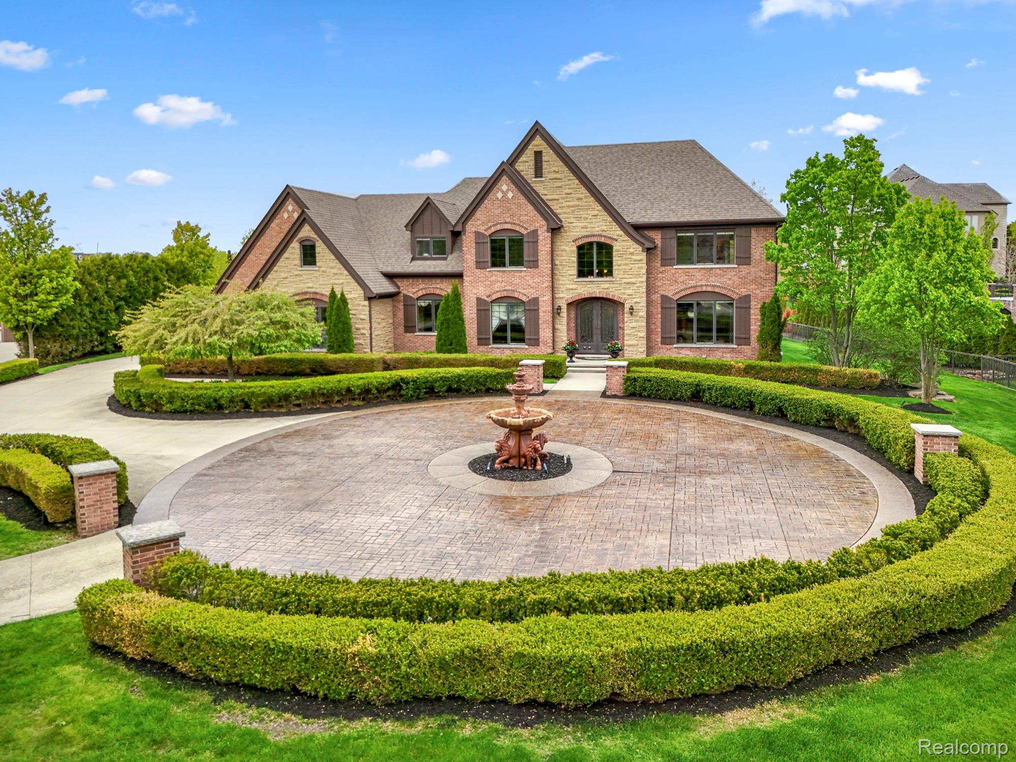 Northville, Michigan, 48167, United States, 4 Bedrooms Bedrooms, ,4 BathroomsBathrooms,Residential,Active,2052116