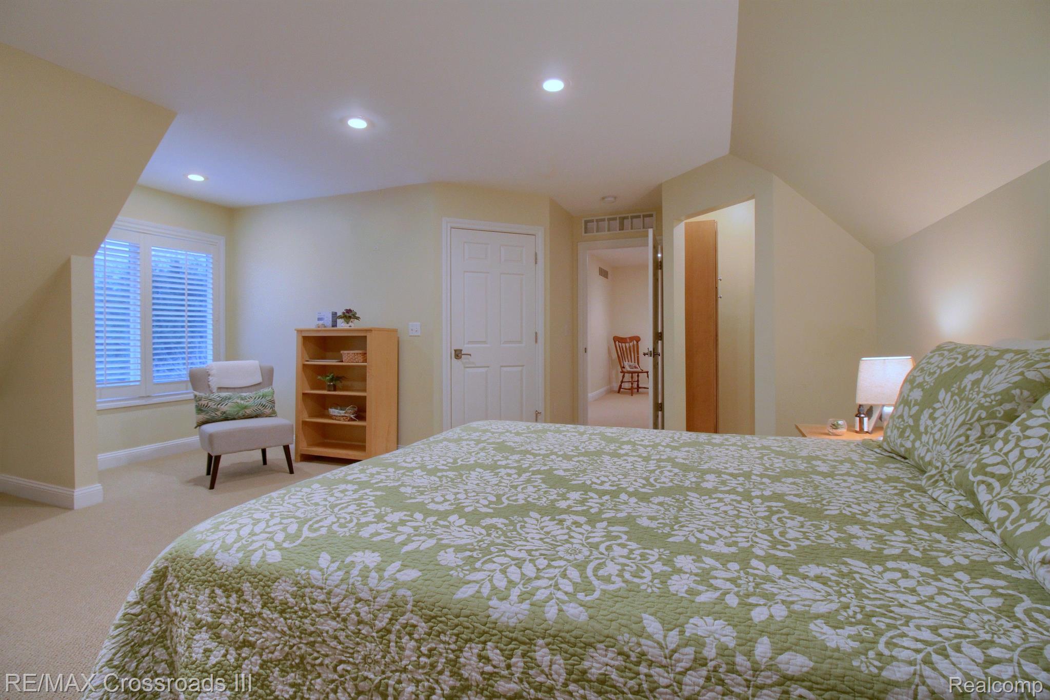 Ypsilanti, Michigan, 48198, United States, 4 Bedrooms Bedrooms, ,4 BathroomsBathrooms,Residential,Active,1900178