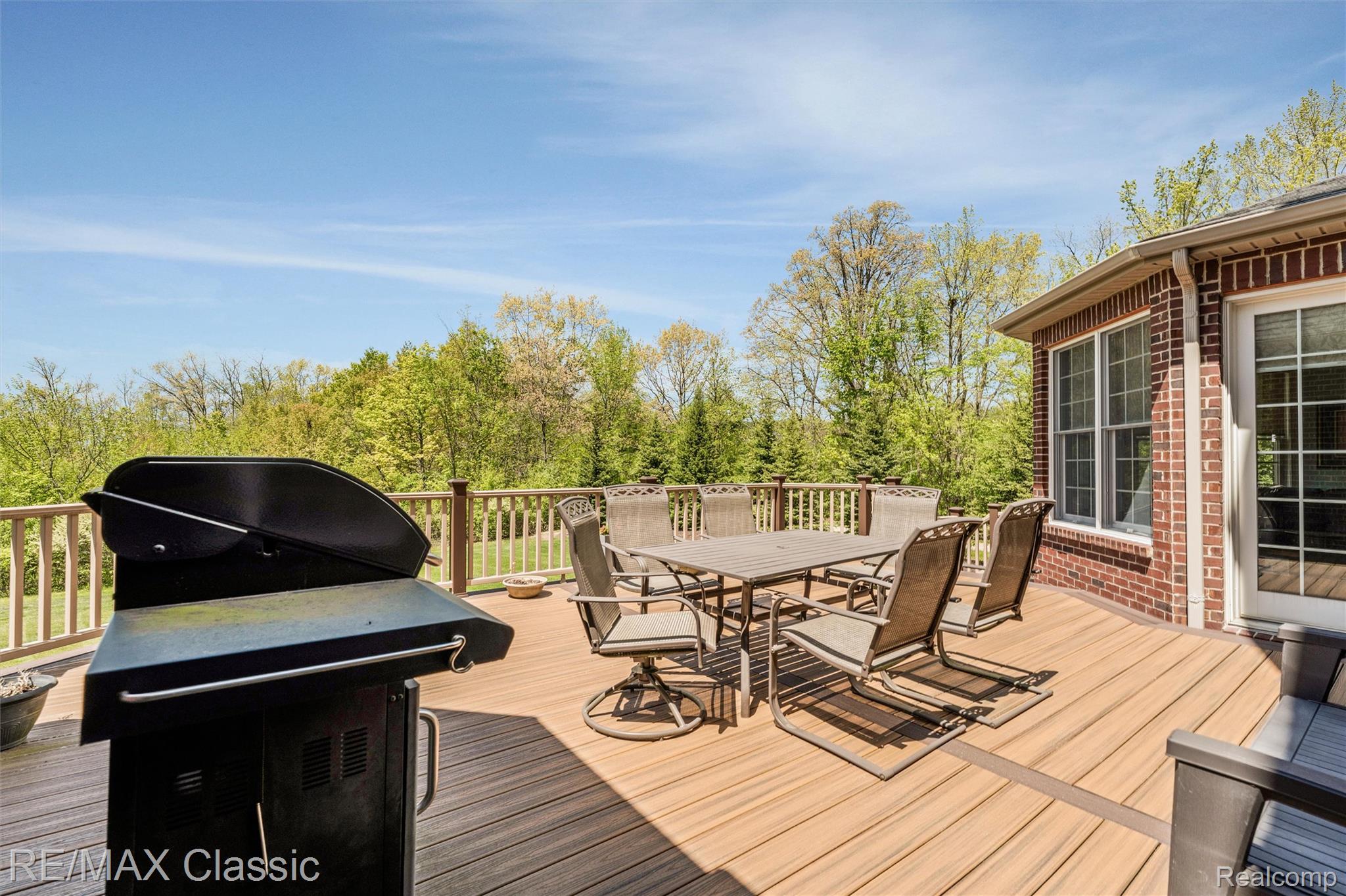 Novi, Michigan, 48374, United States, 5 Bedrooms Bedrooms, ,5 BathroomsBathrooms,Residential,Pending,2052115