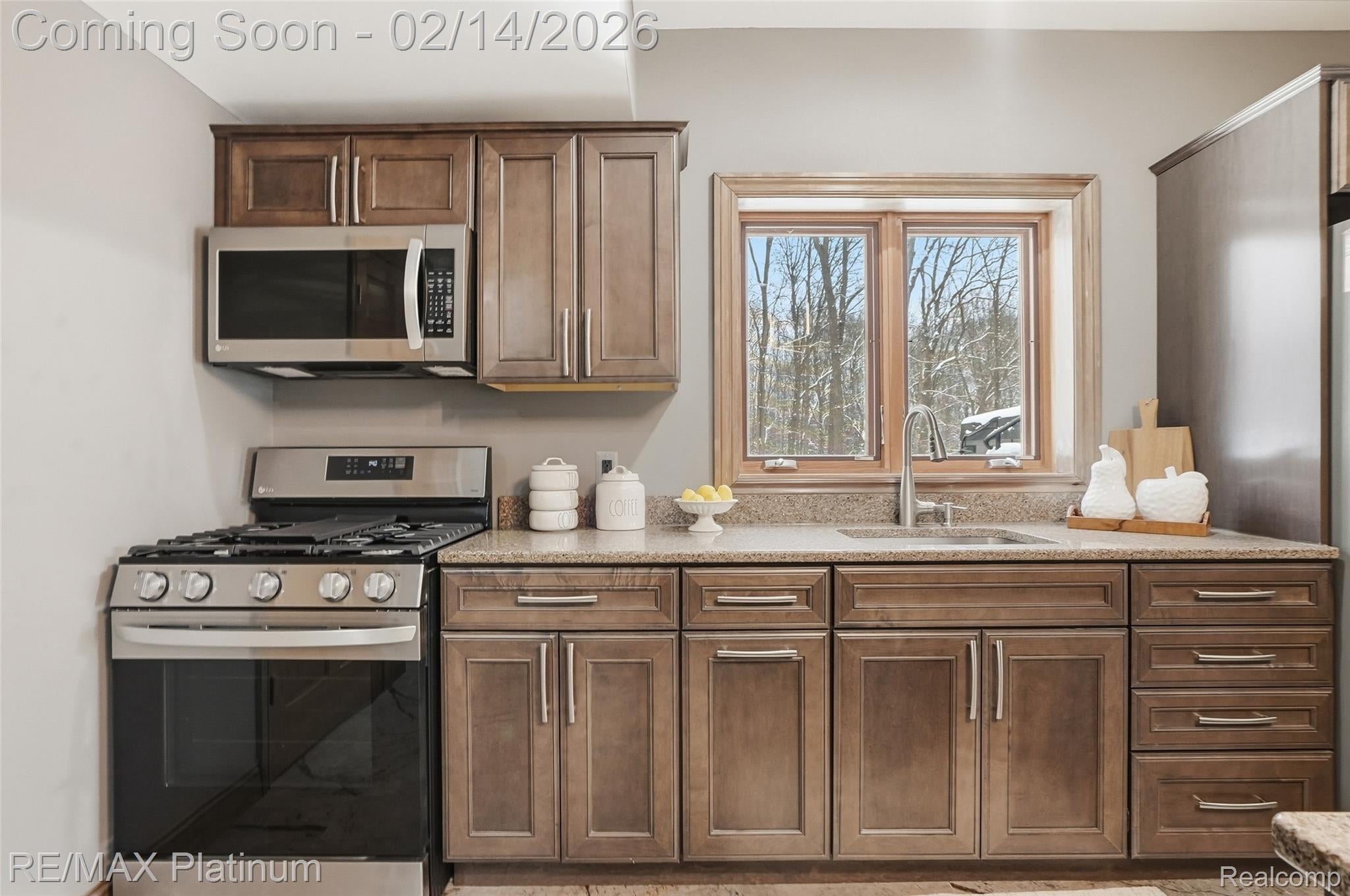 Whitmorelake, Michigan, 48189, United States, 6 Bedrooms Bedrooms, ,6 BathroomsBathrooms,Residential,Active,2018190