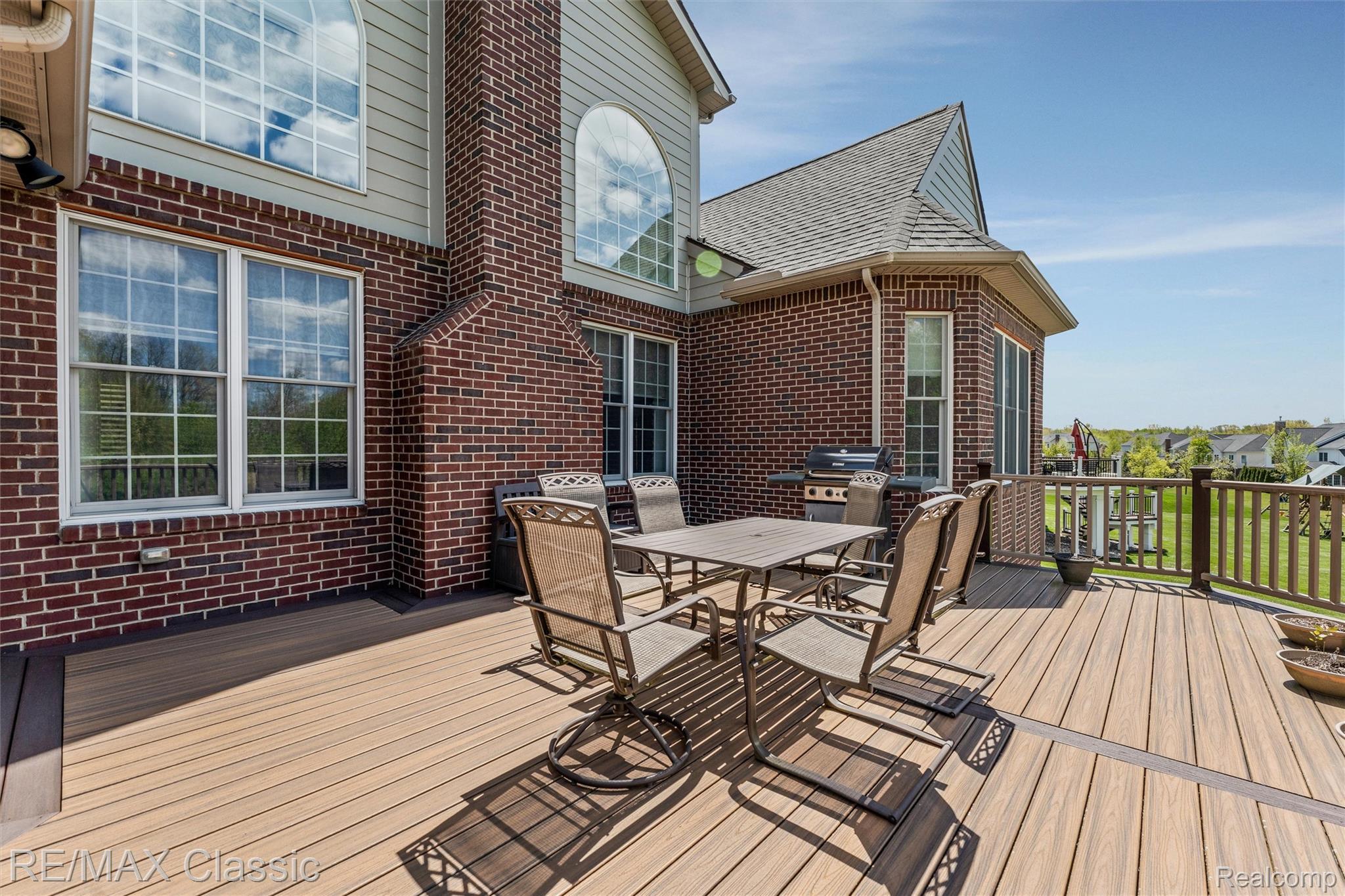 Novi, Michigan, 48374, United States, 5 Bedrooms Bedrooms, ,5 BathroomsBathrooms,Residential,Pending,2052115