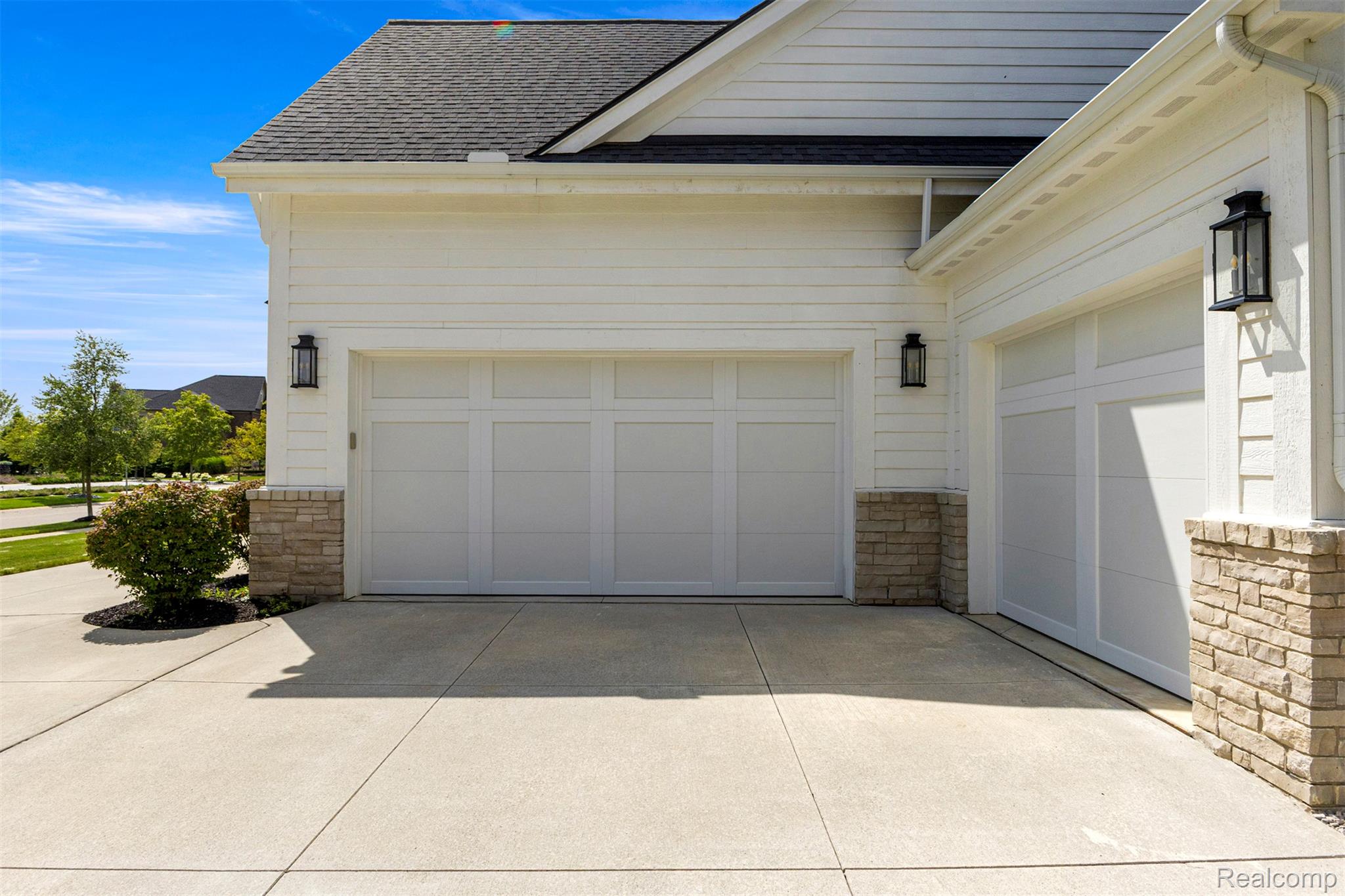 Northville, Michigan, 48168, United States, 5 Bedrooms Bedrooms, ,6 BathroomsBathrooms,Residential,Active,1913964