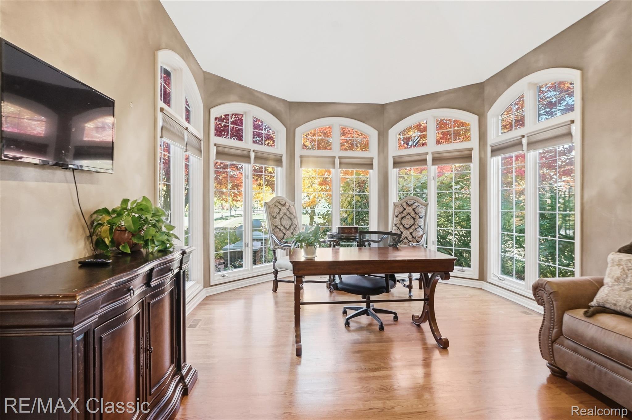 Novi, Michigan, 48374, United States, 4 Bedrooms Bedrooms, ,6 BathroomsBathrooms,Residential,Active,1973284