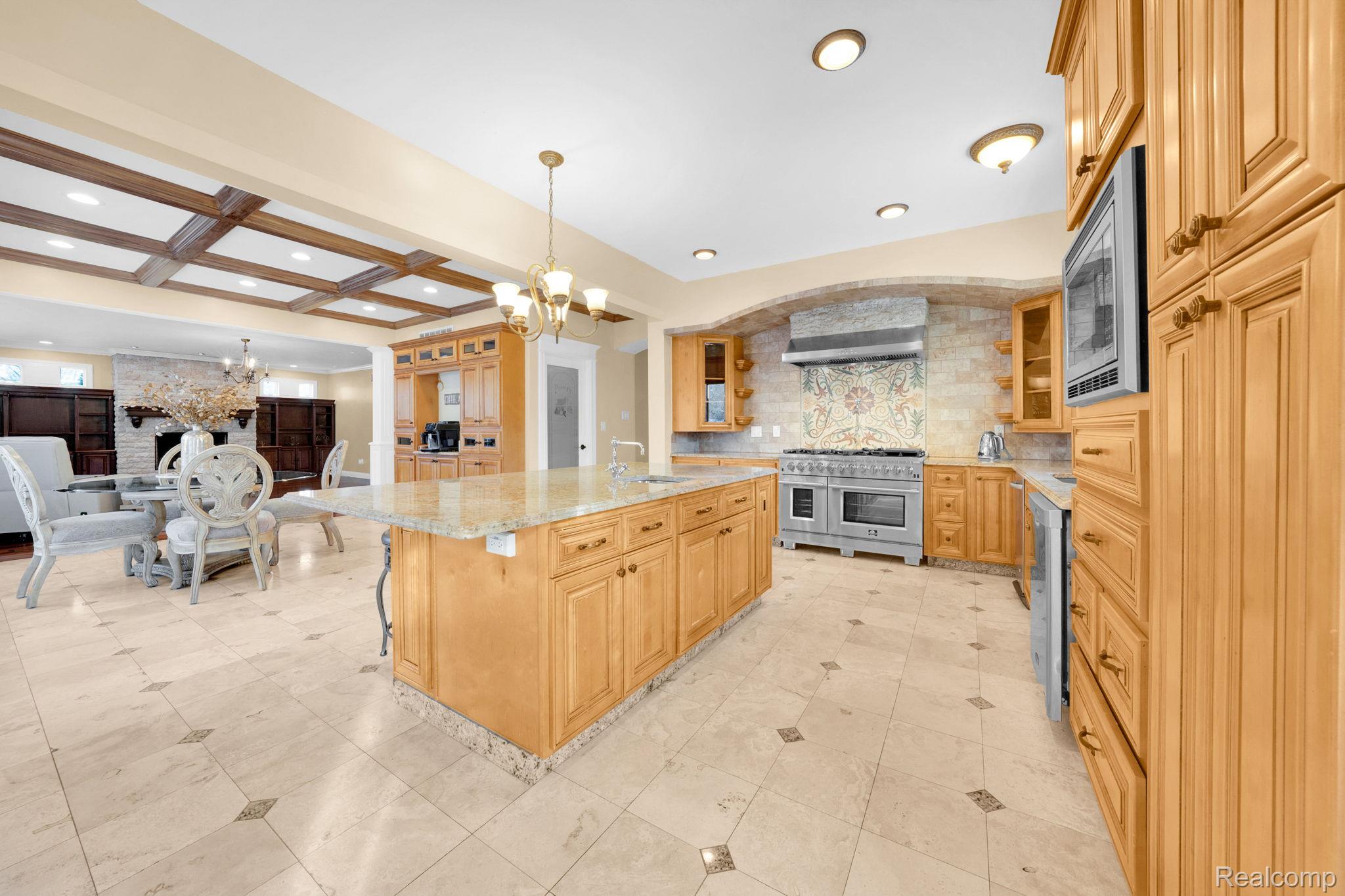 Bloomfieldhills, Michigan, 48301, United States, 7 Bedrooms Bedrooms, ,8 BathroomsBathrooms,Residential,Active,2014613