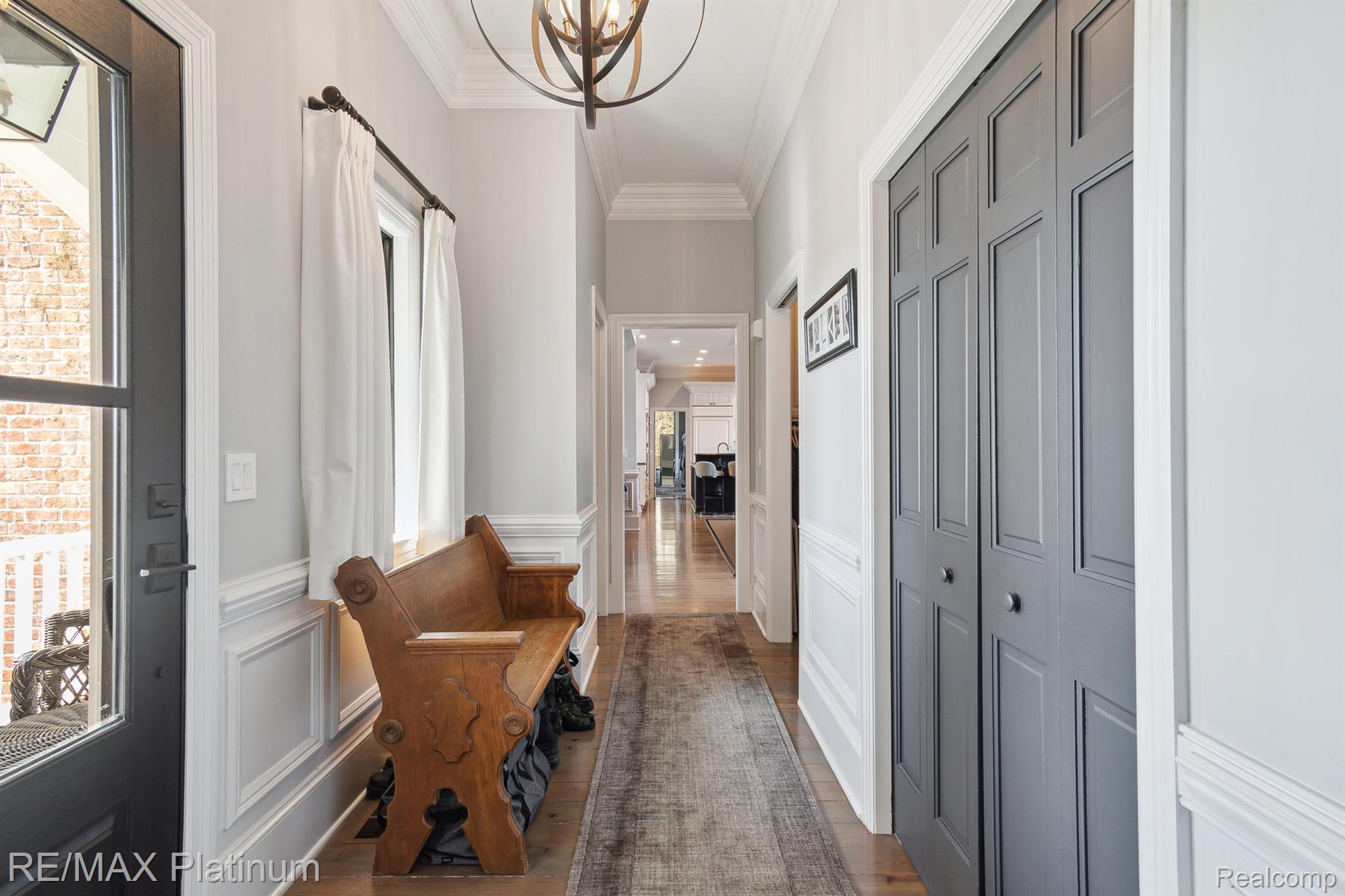 Pinckney, Michigan, 48169, United States, 5 Bedrooms Bedrooms, ,7 BathroomsBathrooms,Residential,Active,1954026