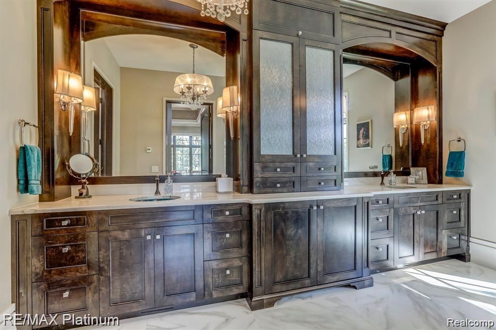 Howell, Michigan, 48843, United States, 5 Bedrooms Bedrooms, ,6 BathroomsBathrooms,Residential,Active,1714075