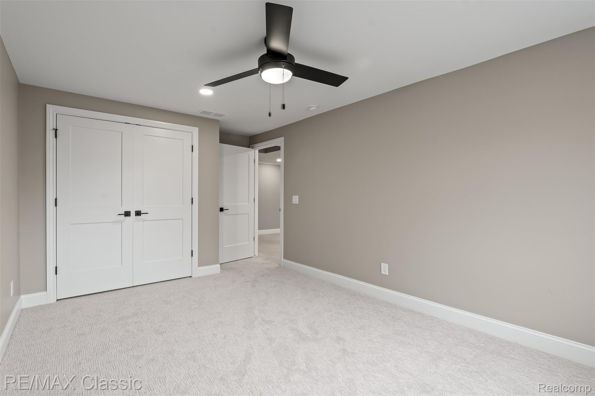 Dexter, Michigan, 48130, United States, 4 Bedrooms Bedrooms, ,4 BathroomsBathrooms,Residential,Active,2036699