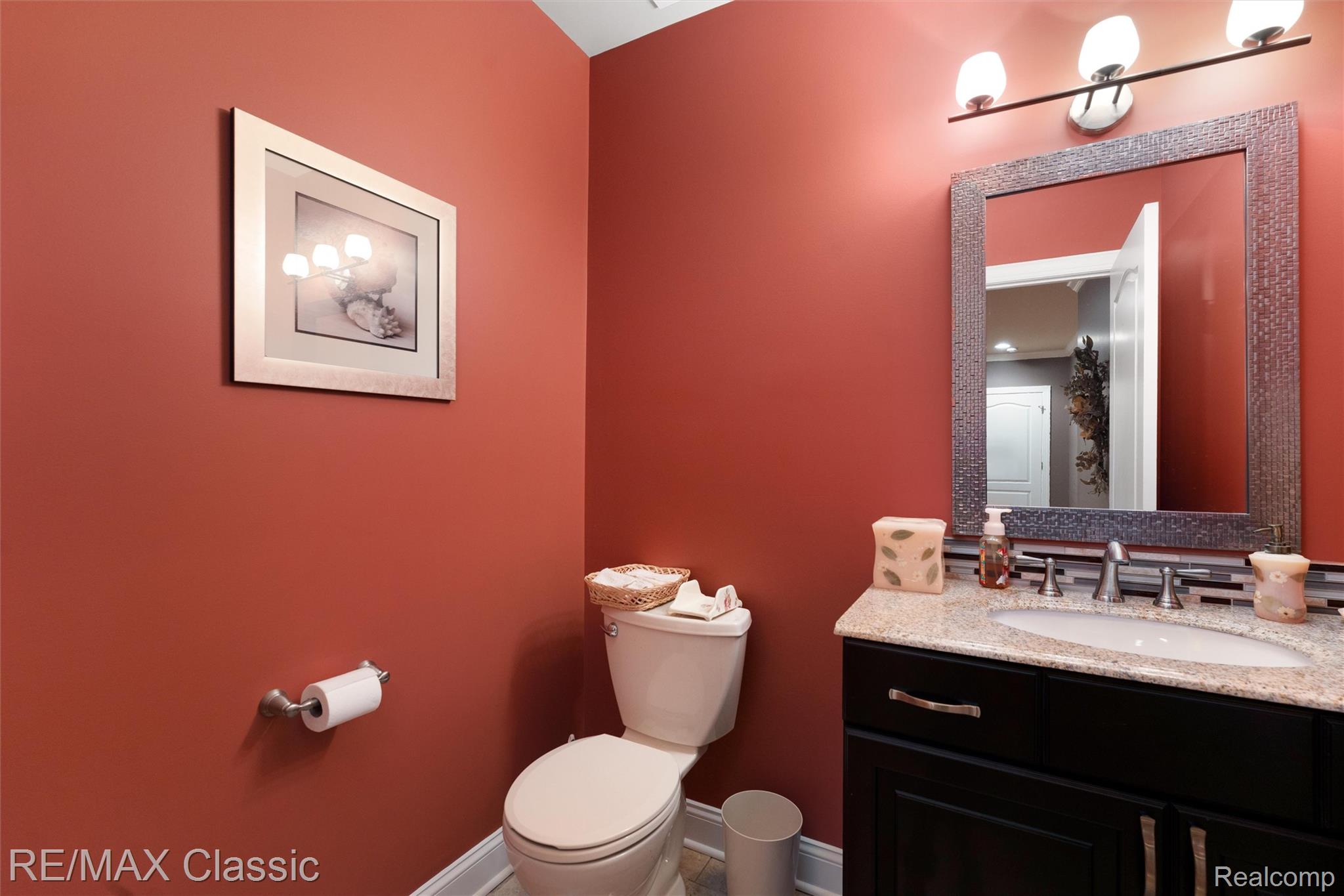 Novi, Michigan, 48374, United States, 5 Bedrooms Bedrooms, ,5 BathroomsBathrooms,Residential,Pending,2052115