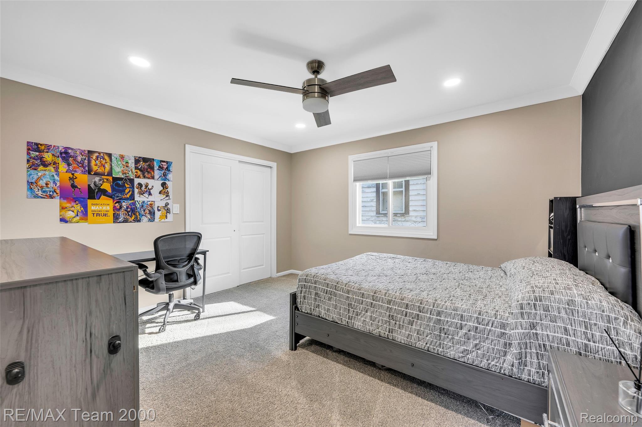 Dearborn, Michigan, 48124, United States, 4 Bedrooms Bedrooms, ,4 BathroomsBathrooms,Residential,Active,1985553