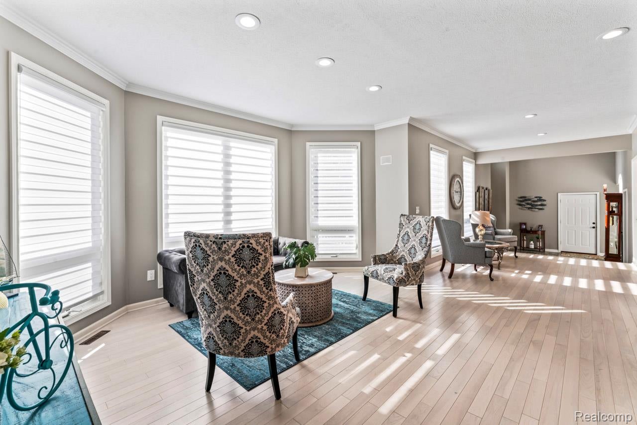 Linden, Michigan, 48451, United States, 5 Bedrooms Bedrooms, ,6 BathroomsBathrooms,Residential,Active,1959969