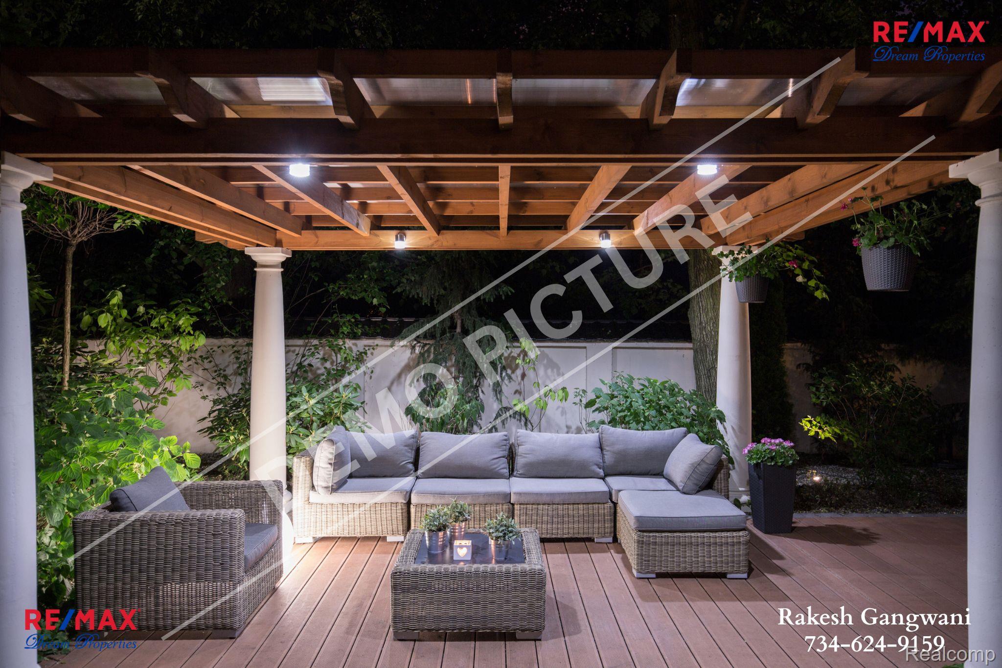 Beverlyhills, Michigan, 48025, United States, 3 Bedrooms Bedrooms, ,3 BathroomsBathrooms,Residential,Active,1997591