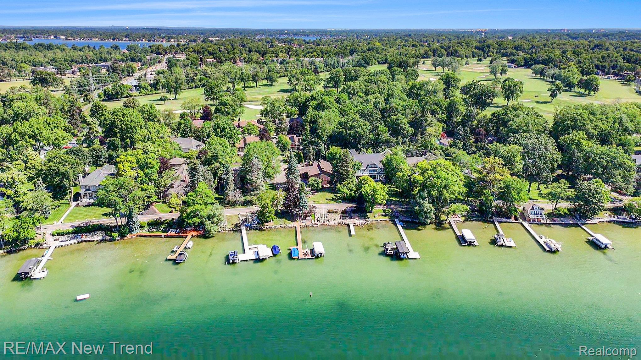 Westbloomfield, Michigan, 48324, United States, 5 Bedrooms Bedrooms, ,5 BathroomsBathrooms,Residential,Active,1922336