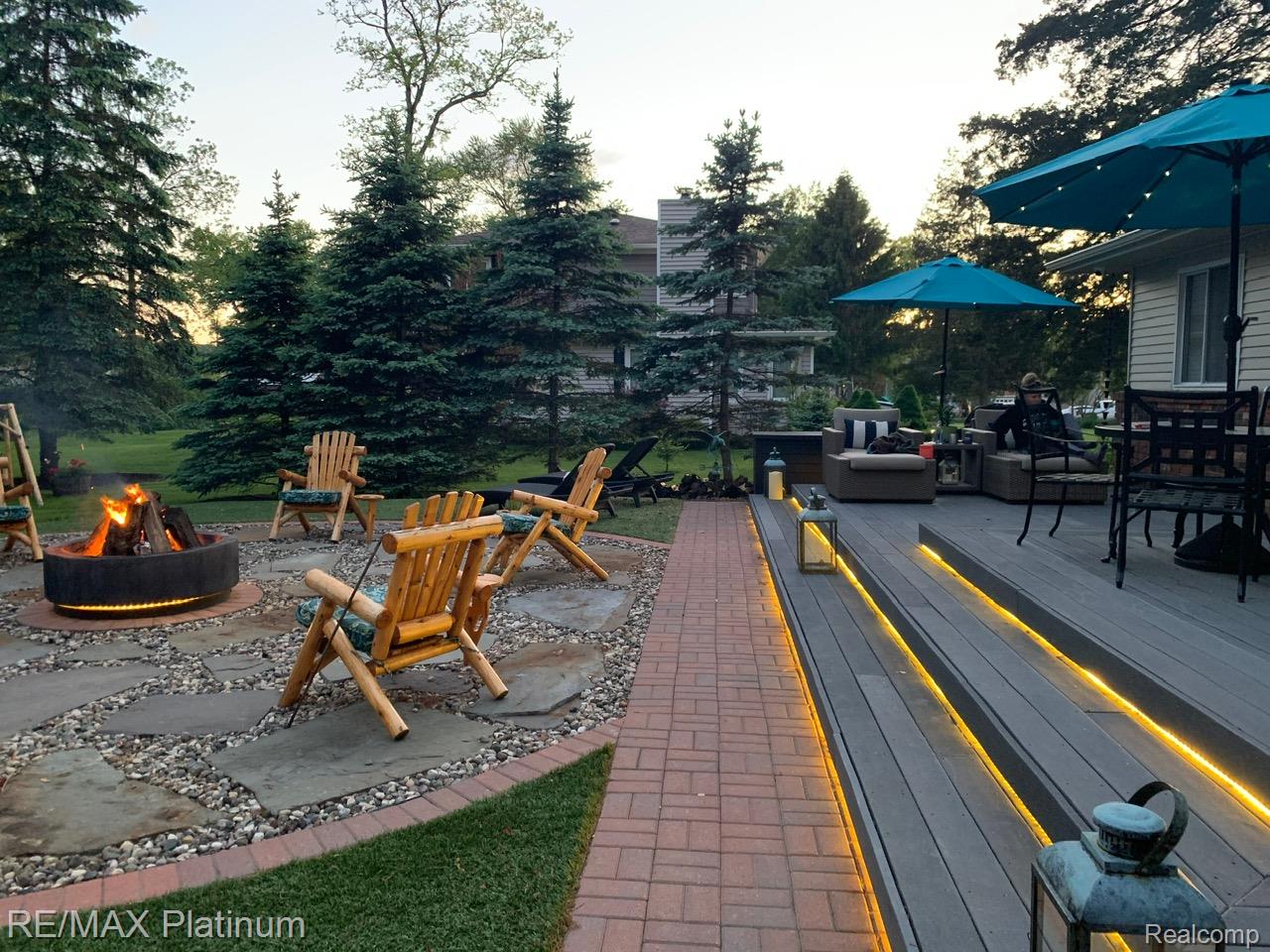 Brighton, Michigan, 48116, United States, 2 Bedrooms Bedrooms, ,2 BathroomsBathrooms,Residential,Active,2007644