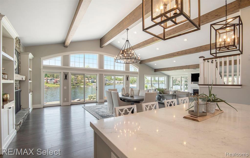 Fenton, Michigan, 48430, United States, 4 Bedrooms Bedrooms, ,4 BathroomsBathrooms,Residential,Active,2015817