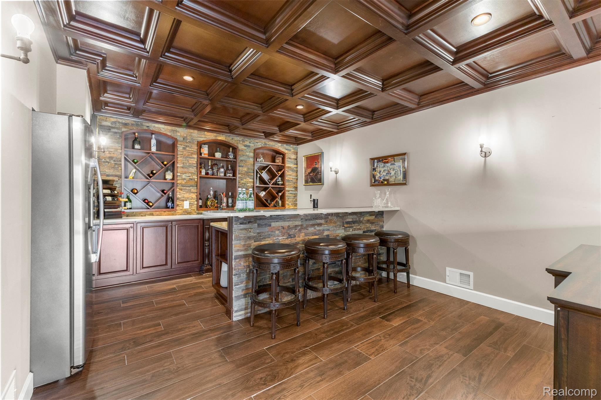 Southlyon, Michigan, 48178, United States, 4 Bedrooms Bedrooms, ,5 BathroomsBathrooms,Residential,Active,2045027