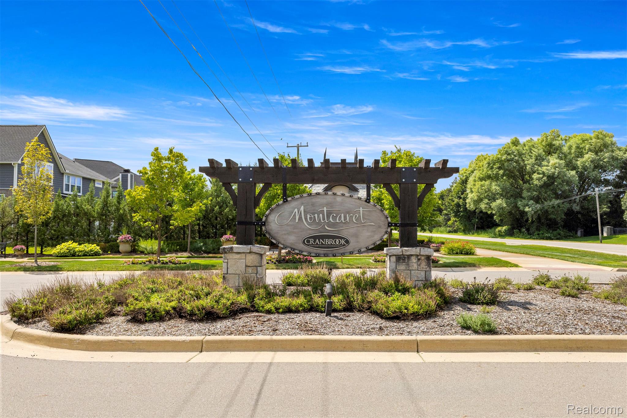 Northville, Michigan, 48168, United States, 5 Bedrooms Bedrooms, ,6 BathroomsBathrooms,Residential,Active,1913964