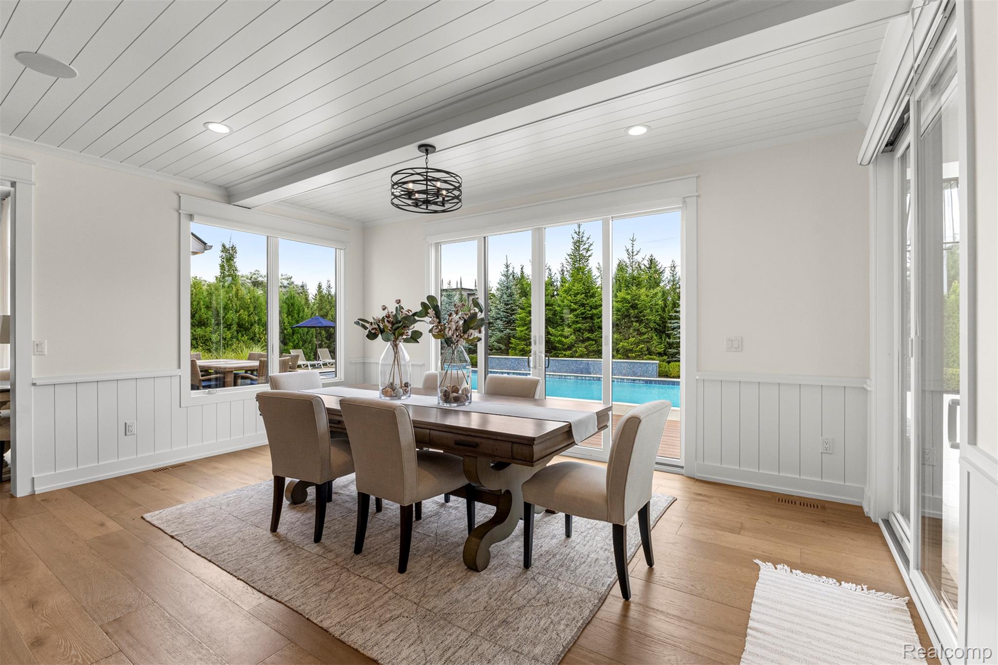 Northville, Michigan, 48168, United States, 5 Bedrooms Bedrooms, ,6 BathroomsBathrooms,Residential,Active,1913964